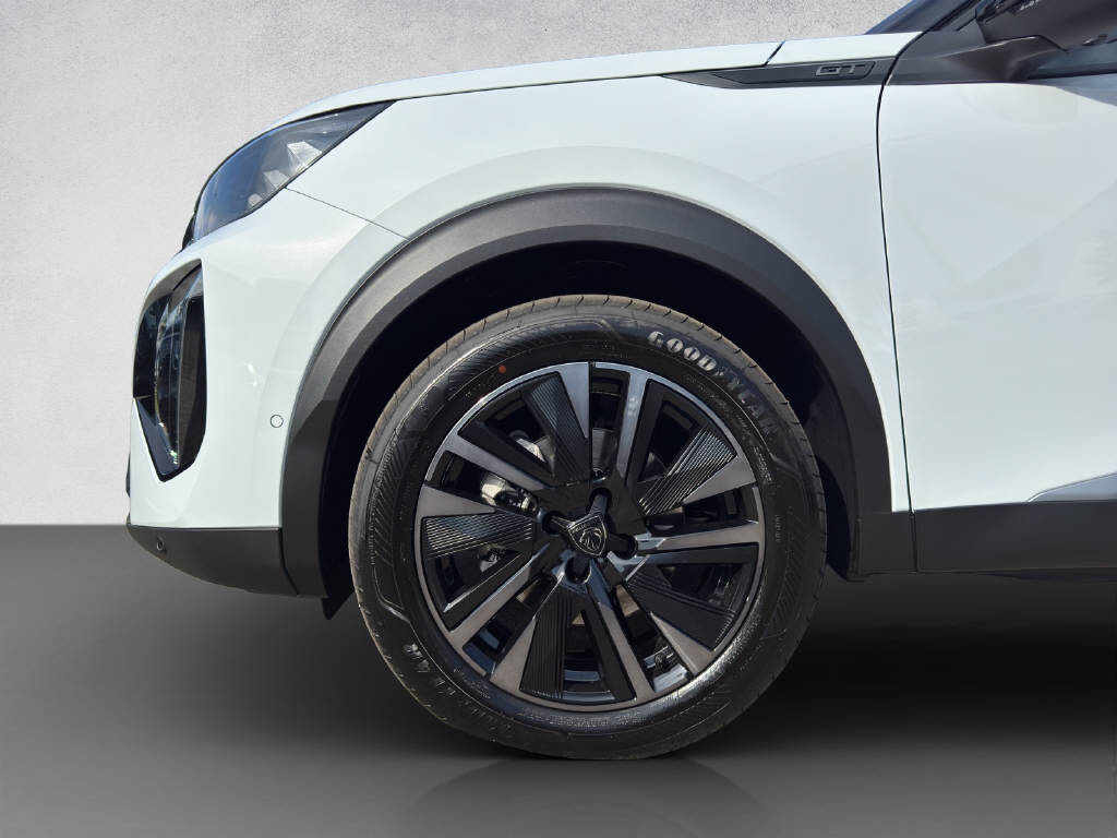 PEUGEOT 2008 1.2 Hybrid 145 GT Exclusive-image-6