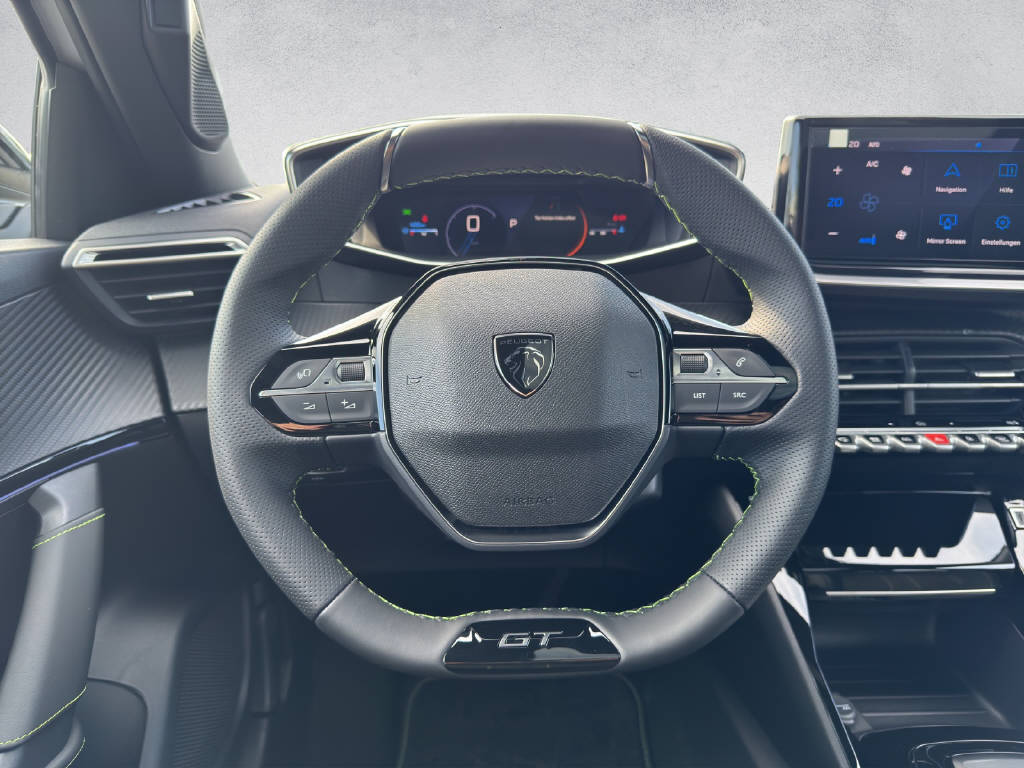 PEUGEOT 2008 1.2 Hybrid 145 GT Exclusive-image-11