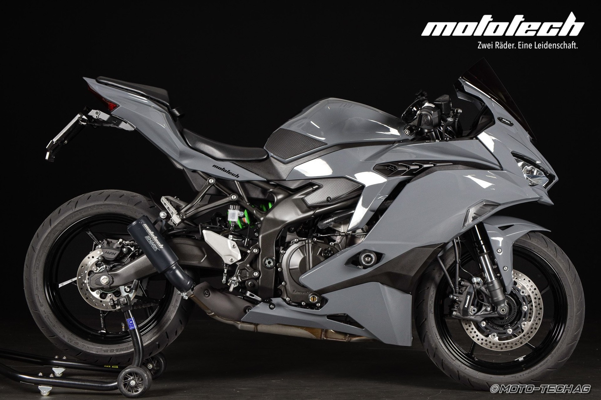 KAWASAKI Ninja ZX-4RR (35kW) STAGE 1 Stonehenge Grey-showroom-element-1