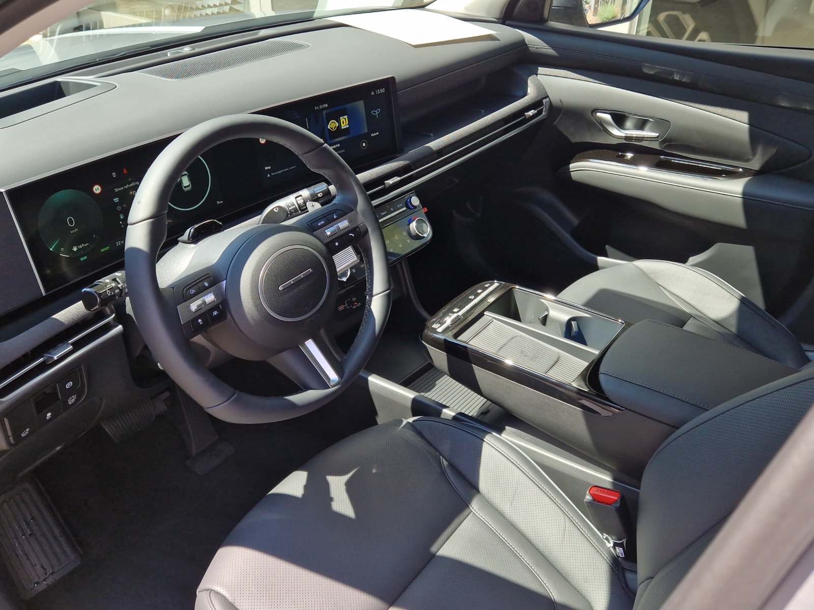 HYUNDAI Tucson 1.6 T-GDi HEV Vertex Swiss Edition 4WD-image-4
