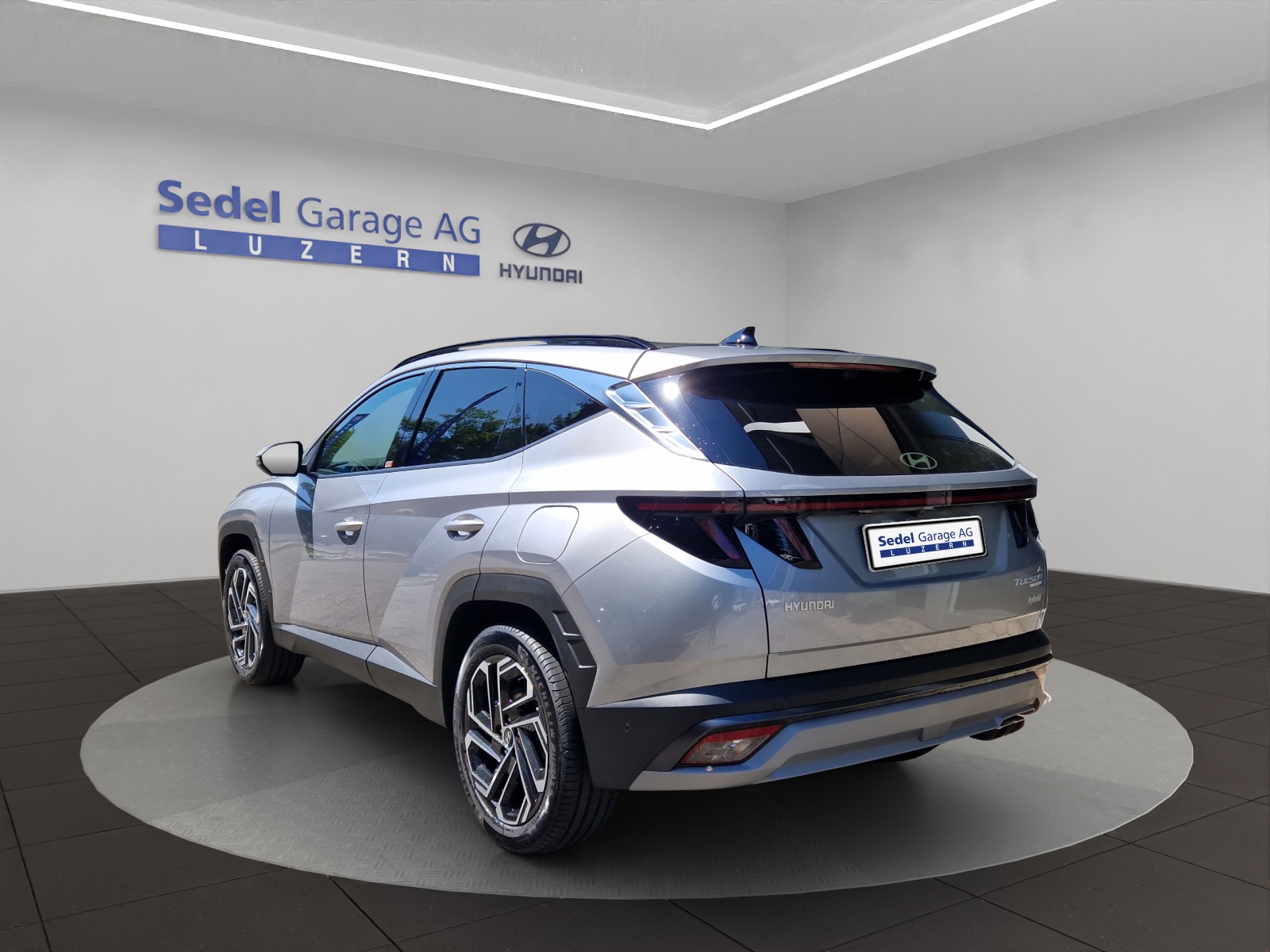 HYUNDAI Tucson 1.6 T-GDi HEV Vertex Swiss Edition 4WD-image-3