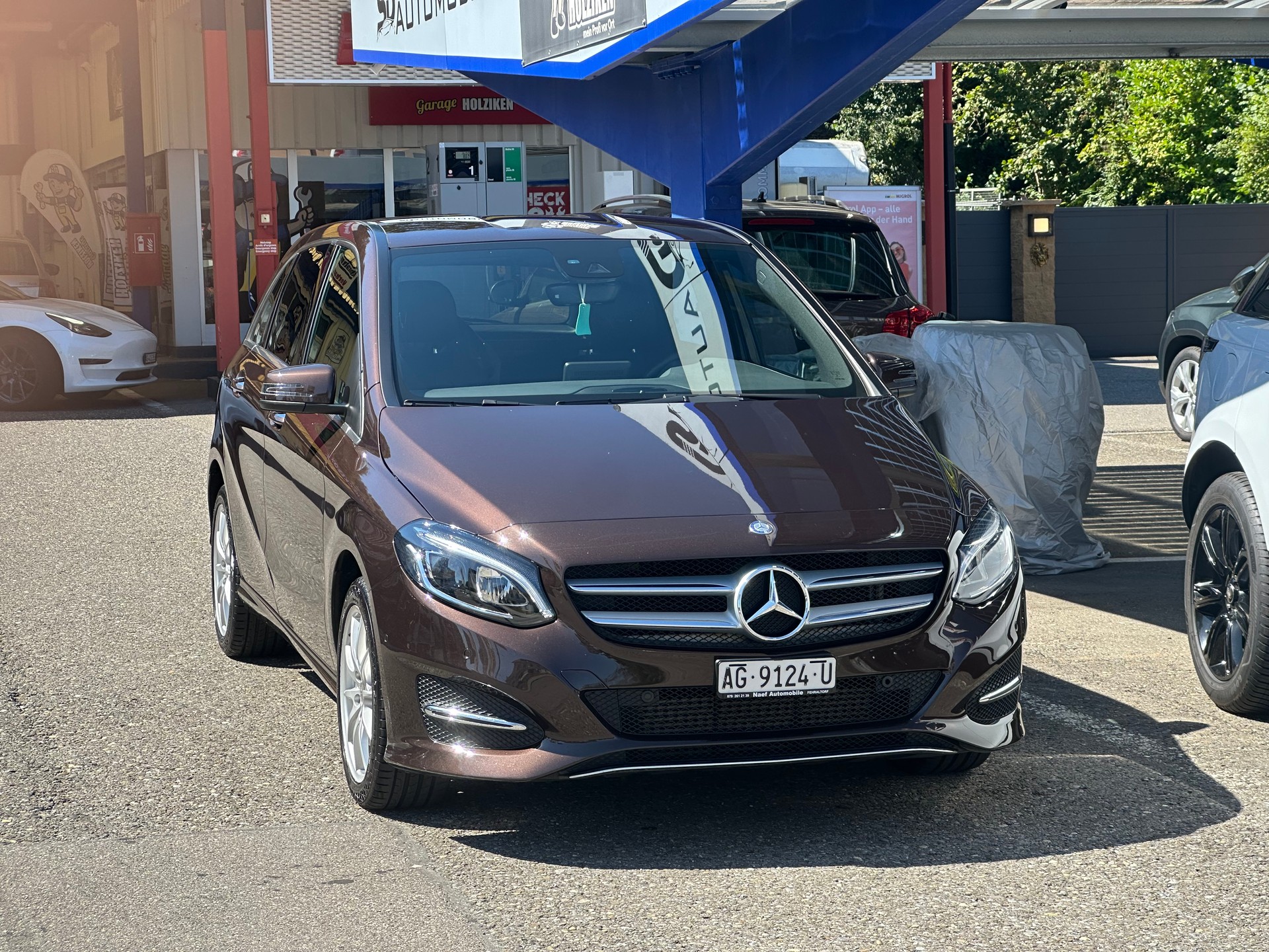 MERCEDES-BENZ B 250 AMG-Line 4Matic 7G-DCT-image-1