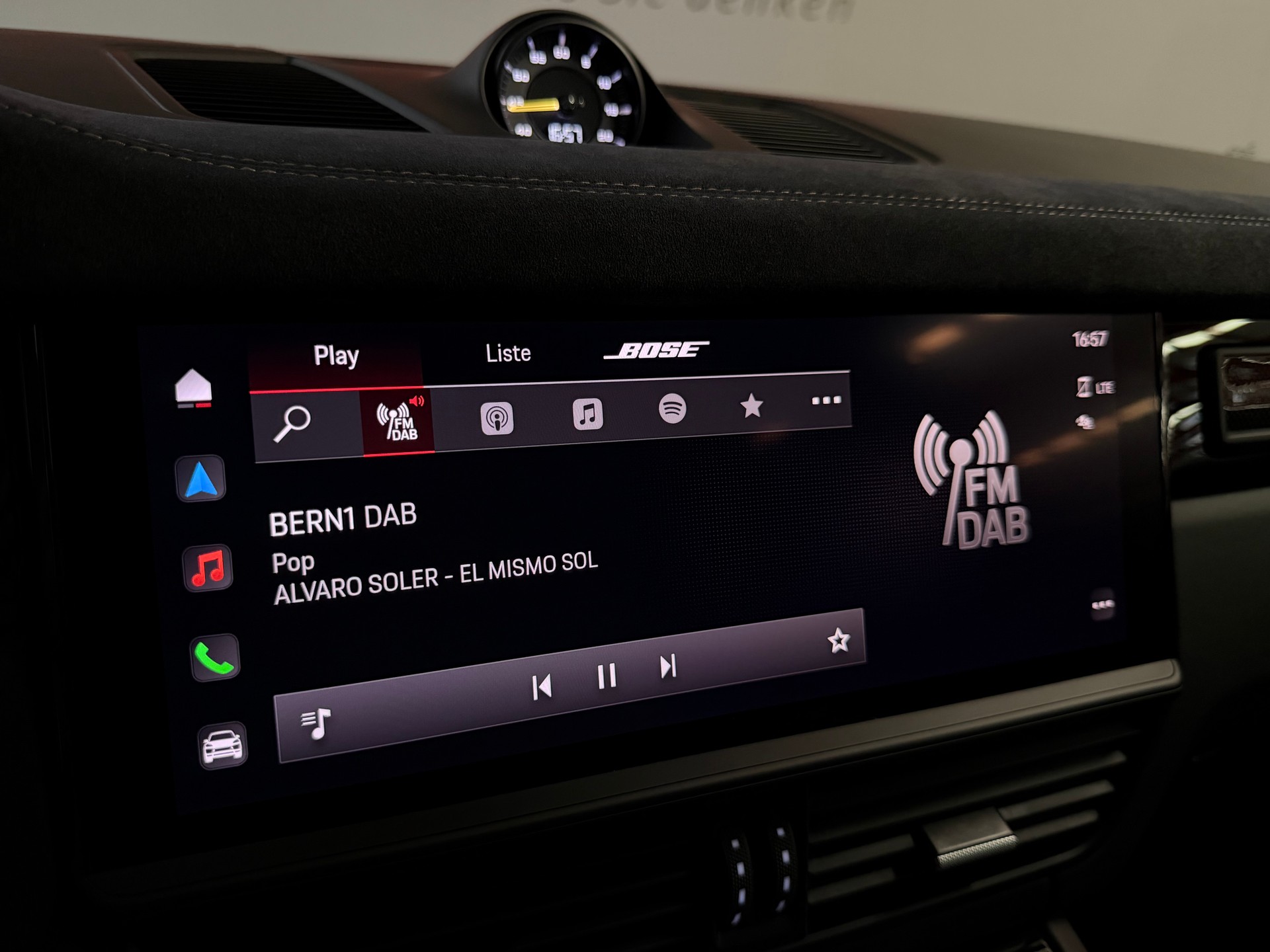 PORSCHE Cayenne Turbo GT incl. Approved-image-23