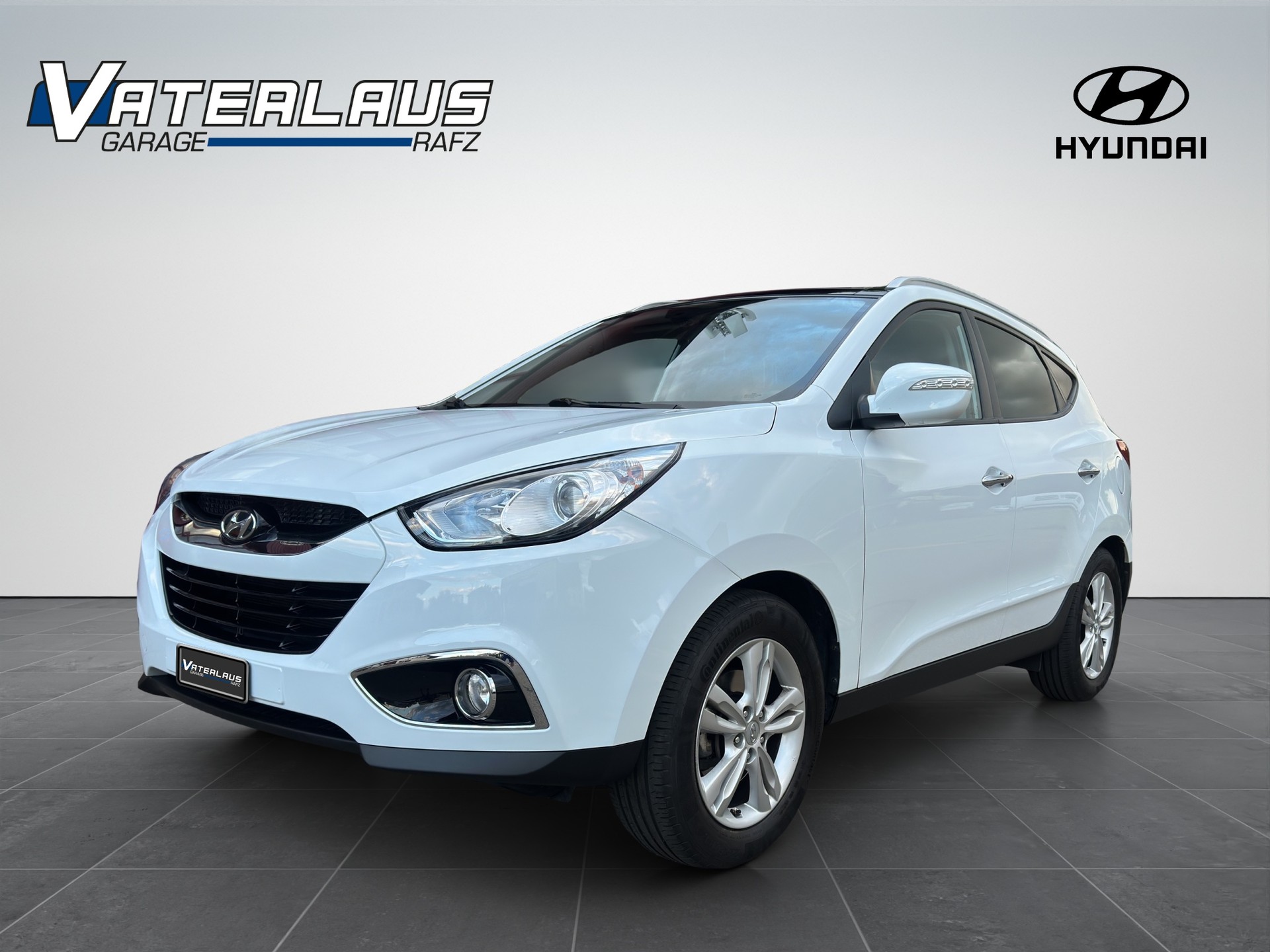 HYUNDAI iX 35 2.0 Premium 4WD Automatic-image-0