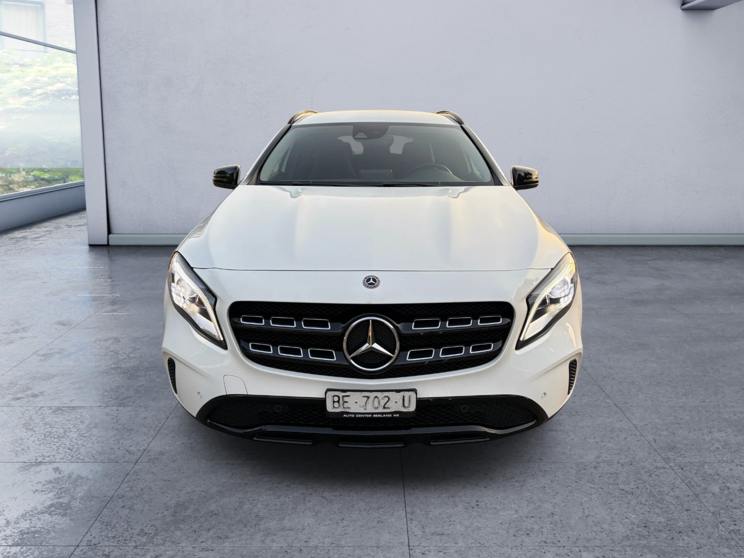 MERCEDES-BENZ GLA 200 Urban 7G-DCT-image-0