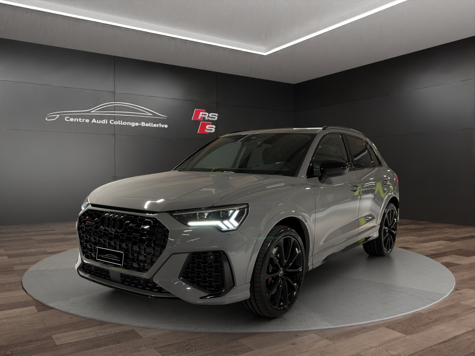 AUDI RS Q3 2.5 TFSI quattro S tronic