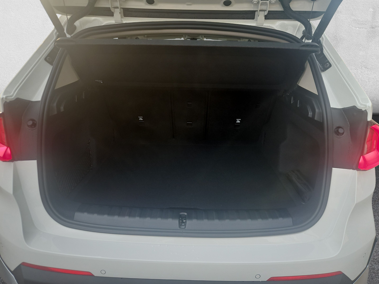 BMW X1 sDrive 18i-image-10
