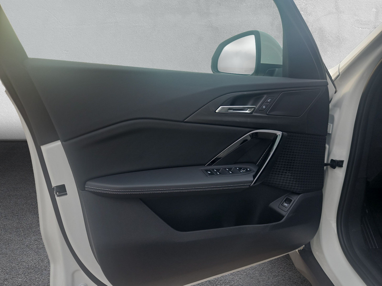 BMW X1 sDrive 18i-image-21