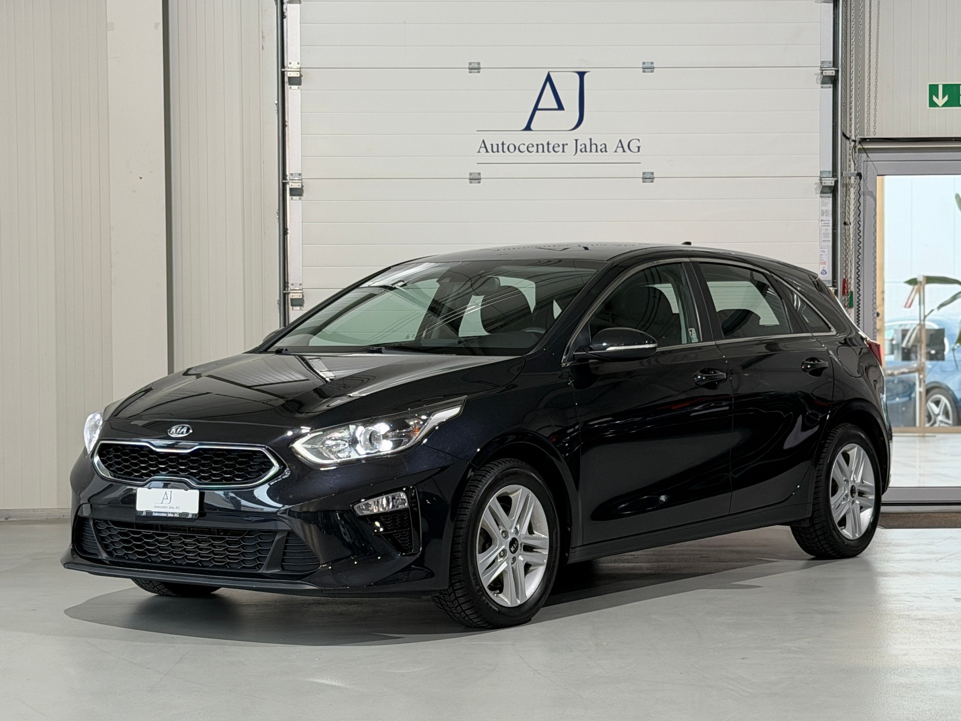 KIA Ceed 1.4 T-GDi Style DCT (CH)-image-2