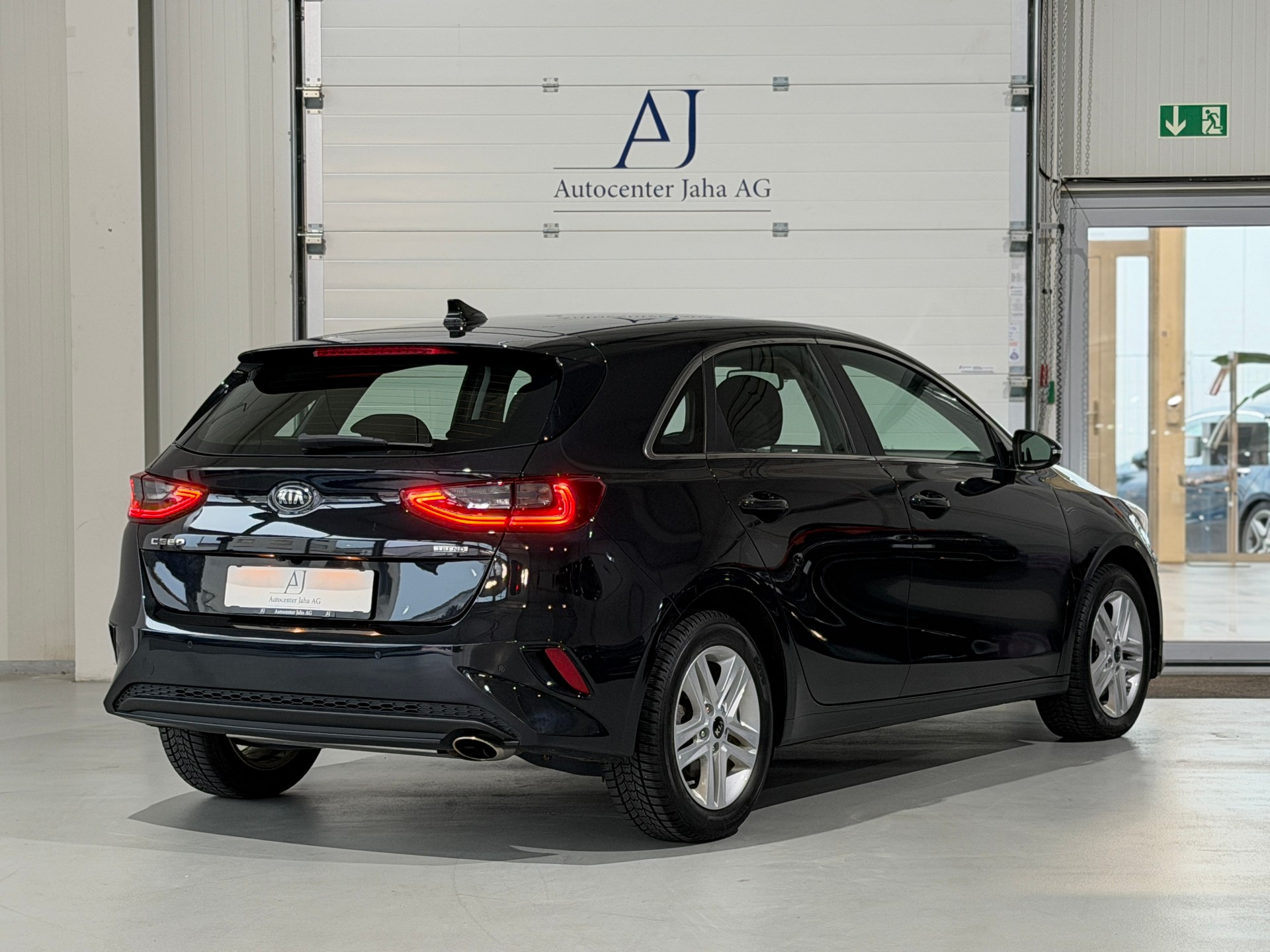 KIA Ceed 1.4 T-GDi Style DCT (CH)-image-6