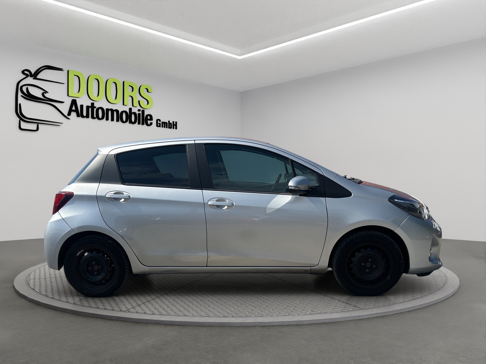 TOYOTA Yaris 1.33 Luna-image-8