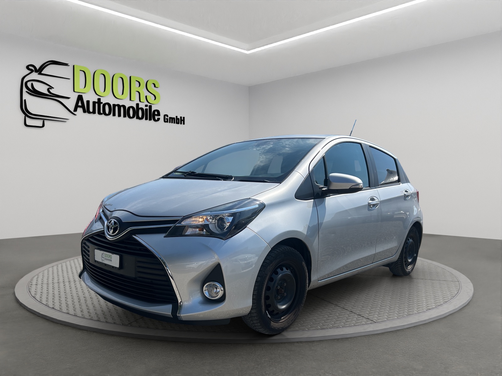 TOYOTA Yaris 1.33 Luna-image-2
