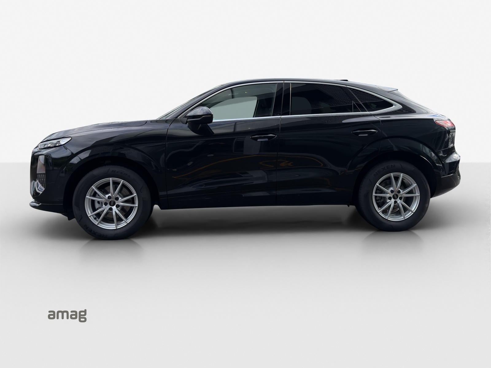 AUDI Q3 Sportback 110 kW TFSI S tronic-image-1