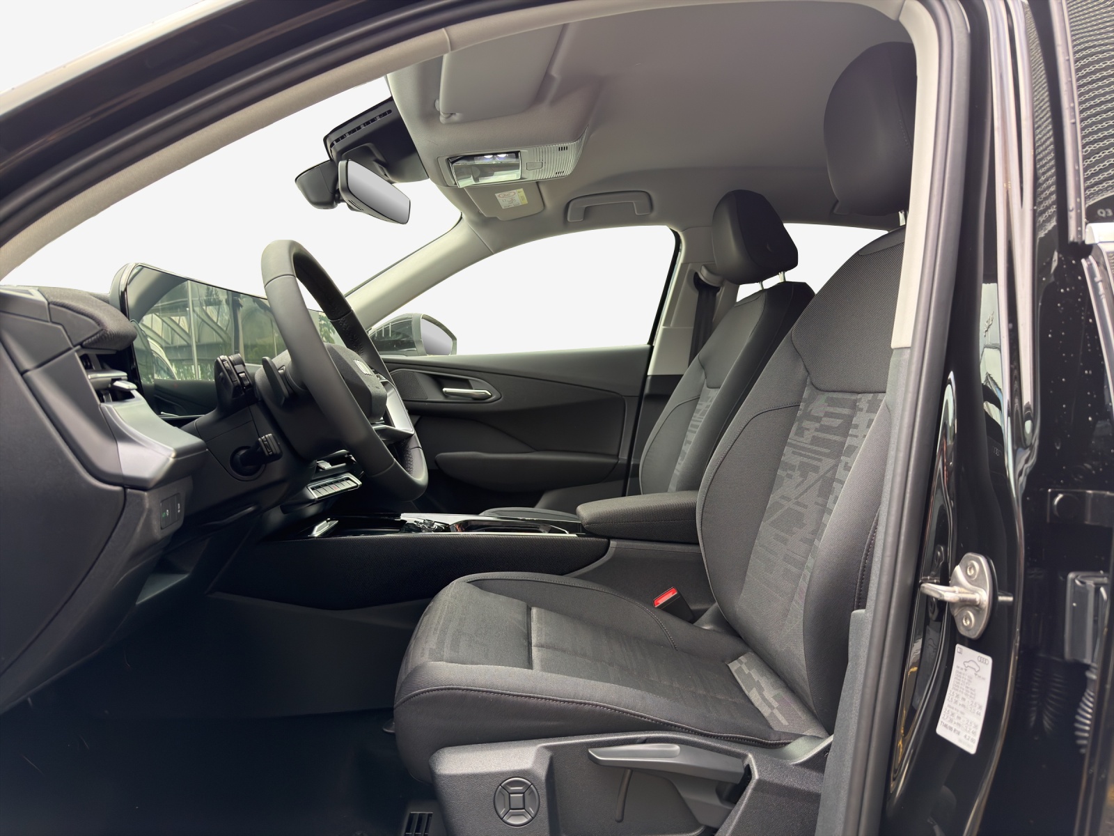 AUDI Q3 Sportback 110 kW TFSI S tronic-image-7