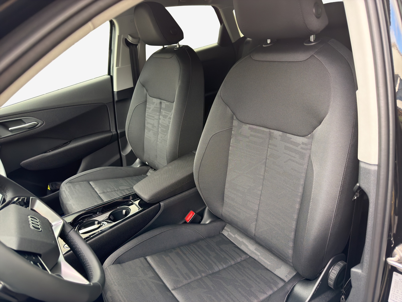 AUDI Q3 Sportback 110 kW TFSI S tronic-image-14