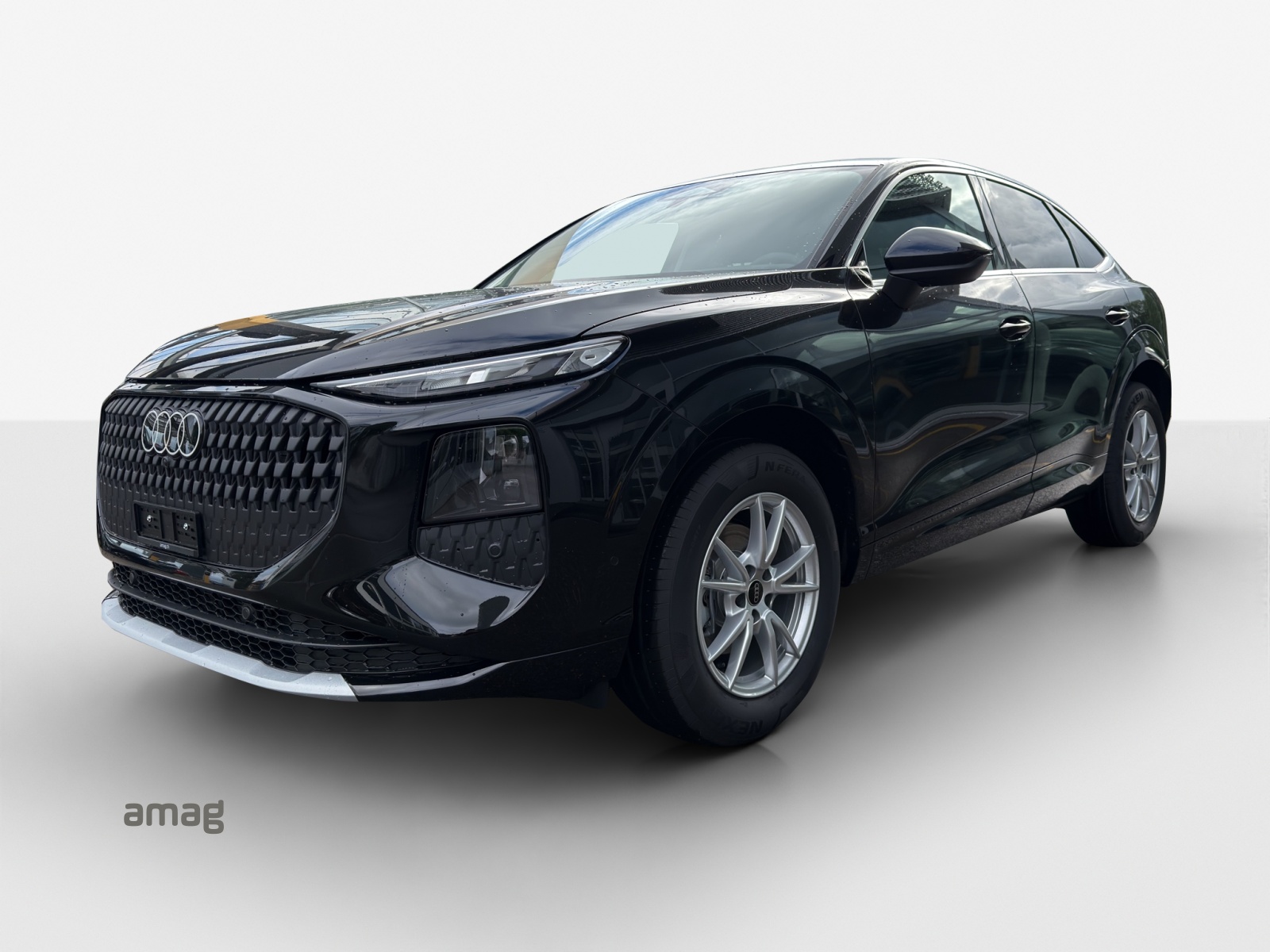AUDI Q3 Sportback 110 kW TFSI S tronic-image-0