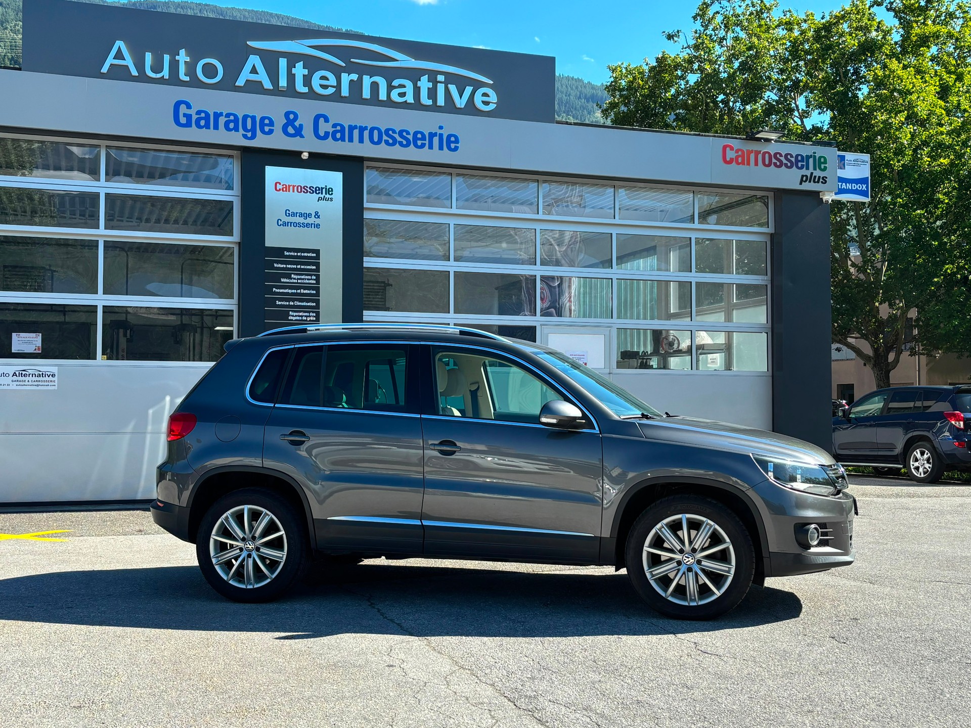 VW Tiguan 1.4 TSI Sport&Style 4Motion-image-1