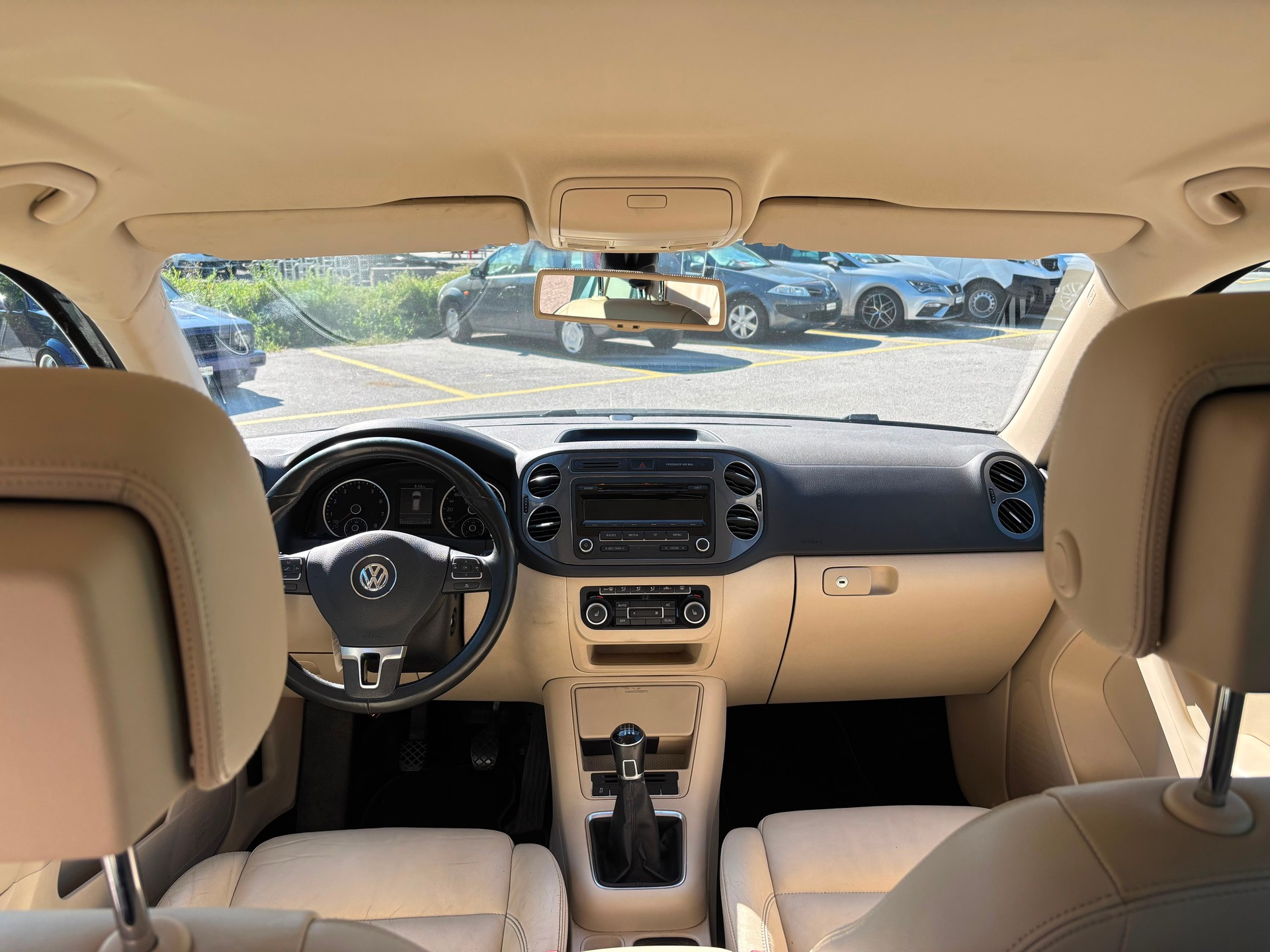 VW Tiguan 1.4 TSI Sport&Style 4Motion-image-12