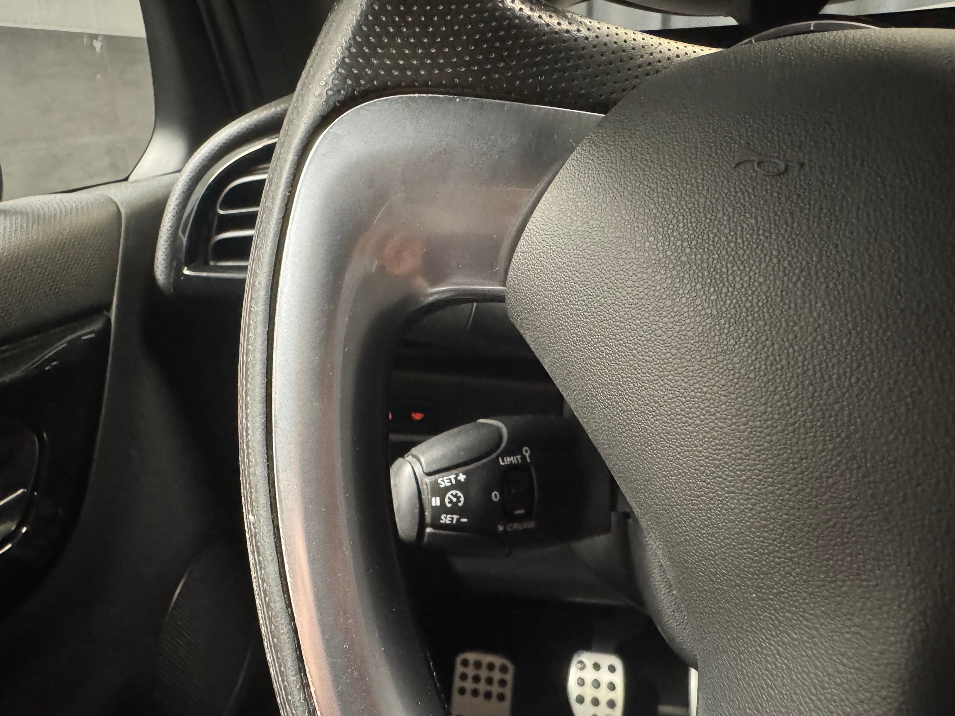 DS AUTOMOBILES DS 3 1.6 THP Performance Line (159-image-10