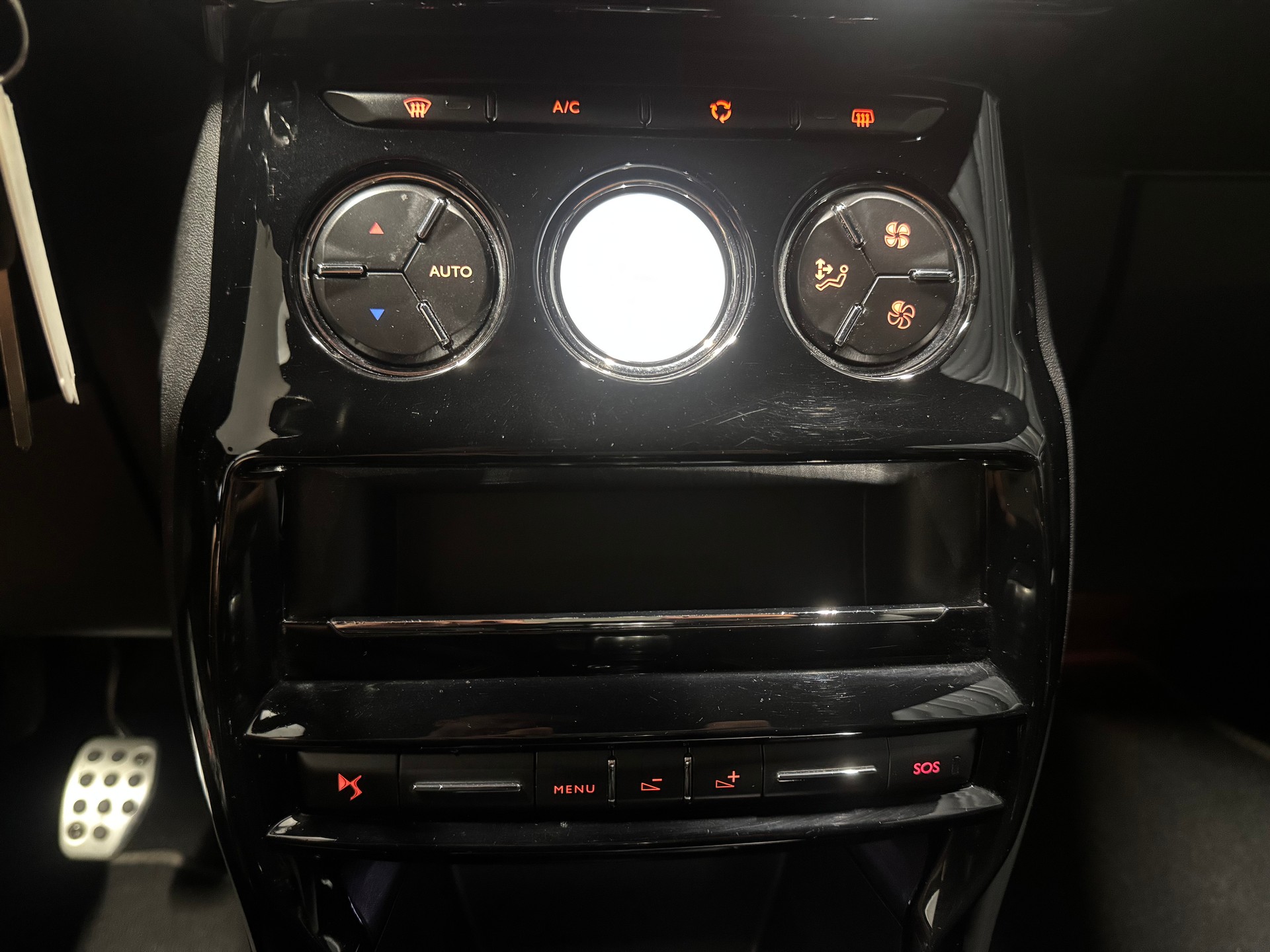 DS AUTOMOBILES DS 3 1.6 THP Performance Line (159-image-14