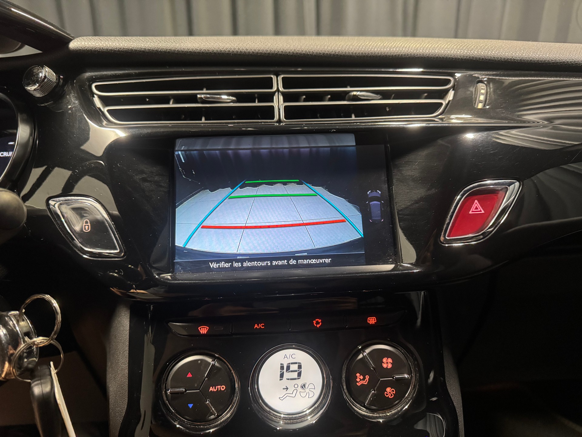 DS AUTOMOBILES DS 3 1.6 THP Performance Line (159-image-12