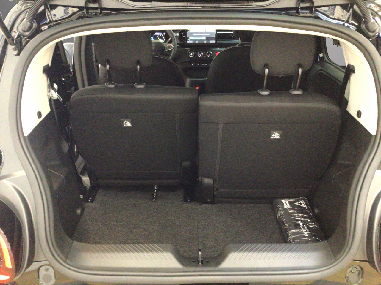 RENAULT Twingo E-Tech Urban Range techno-image-6