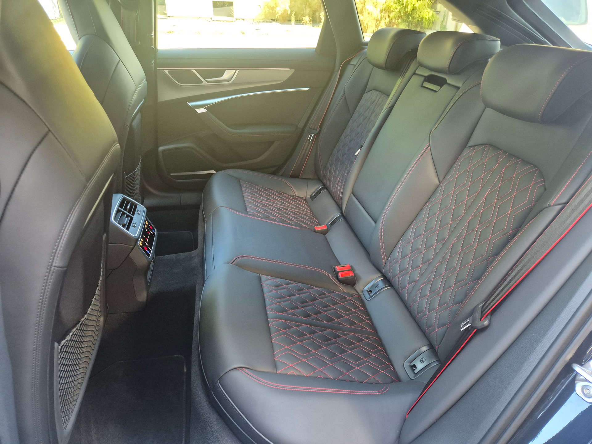 AUDI S6 Avant 3.0 TDI quattro tiptronic-image-18