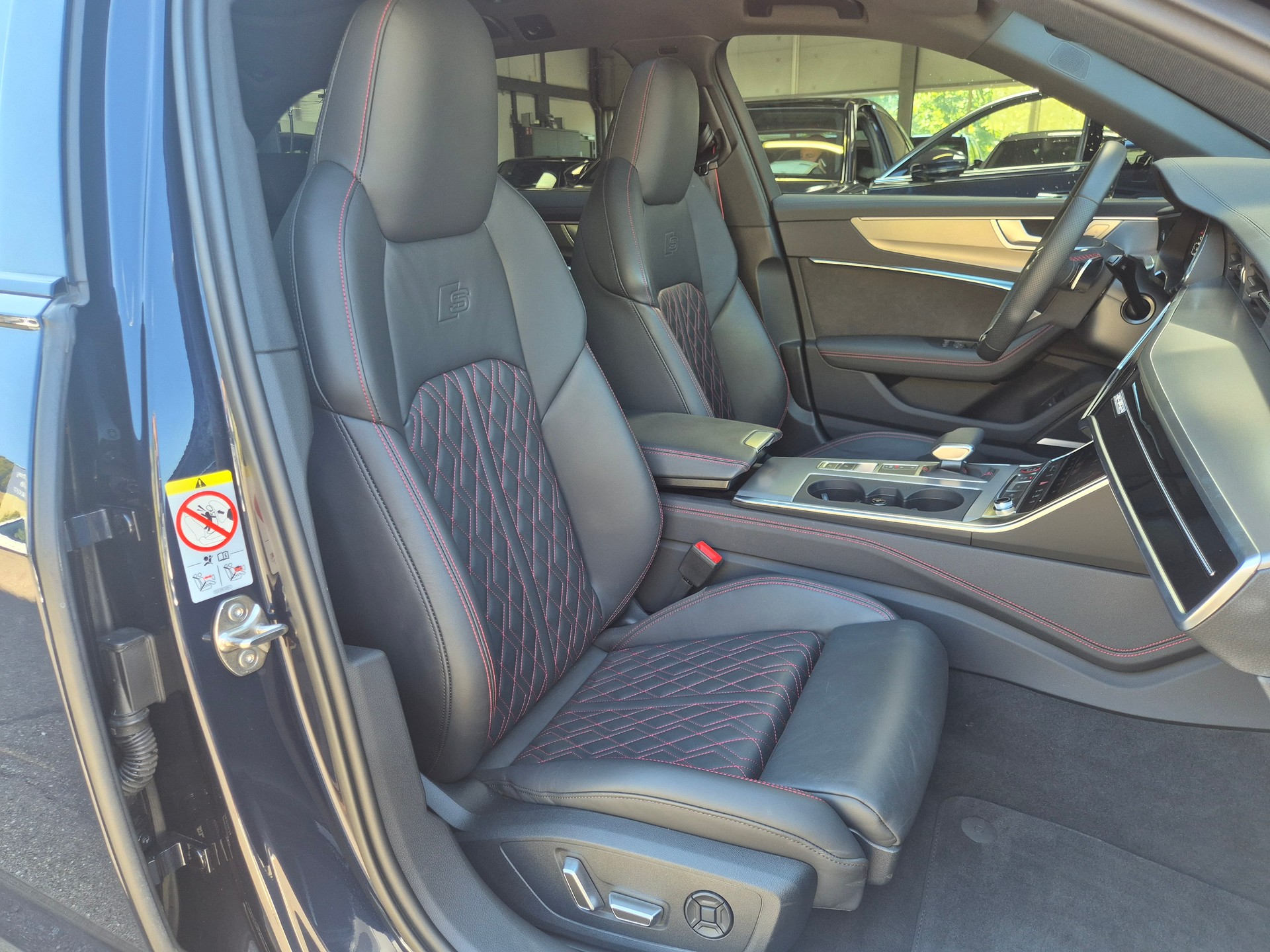 AUDI S6 Avant 3.0 TDI quattro tiptronic-image-19