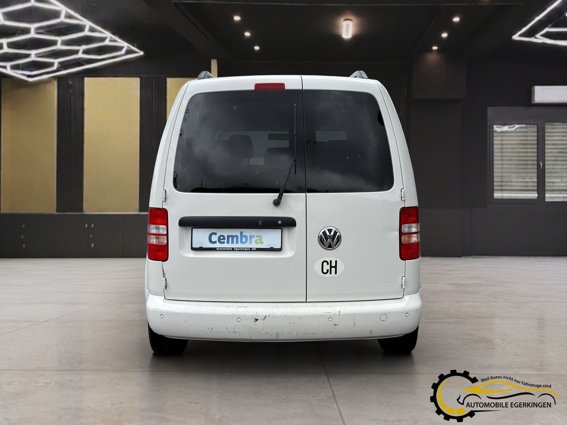 VW Caddy 1.6 TDI Blue Motion Technology Trendline DSG-image-5