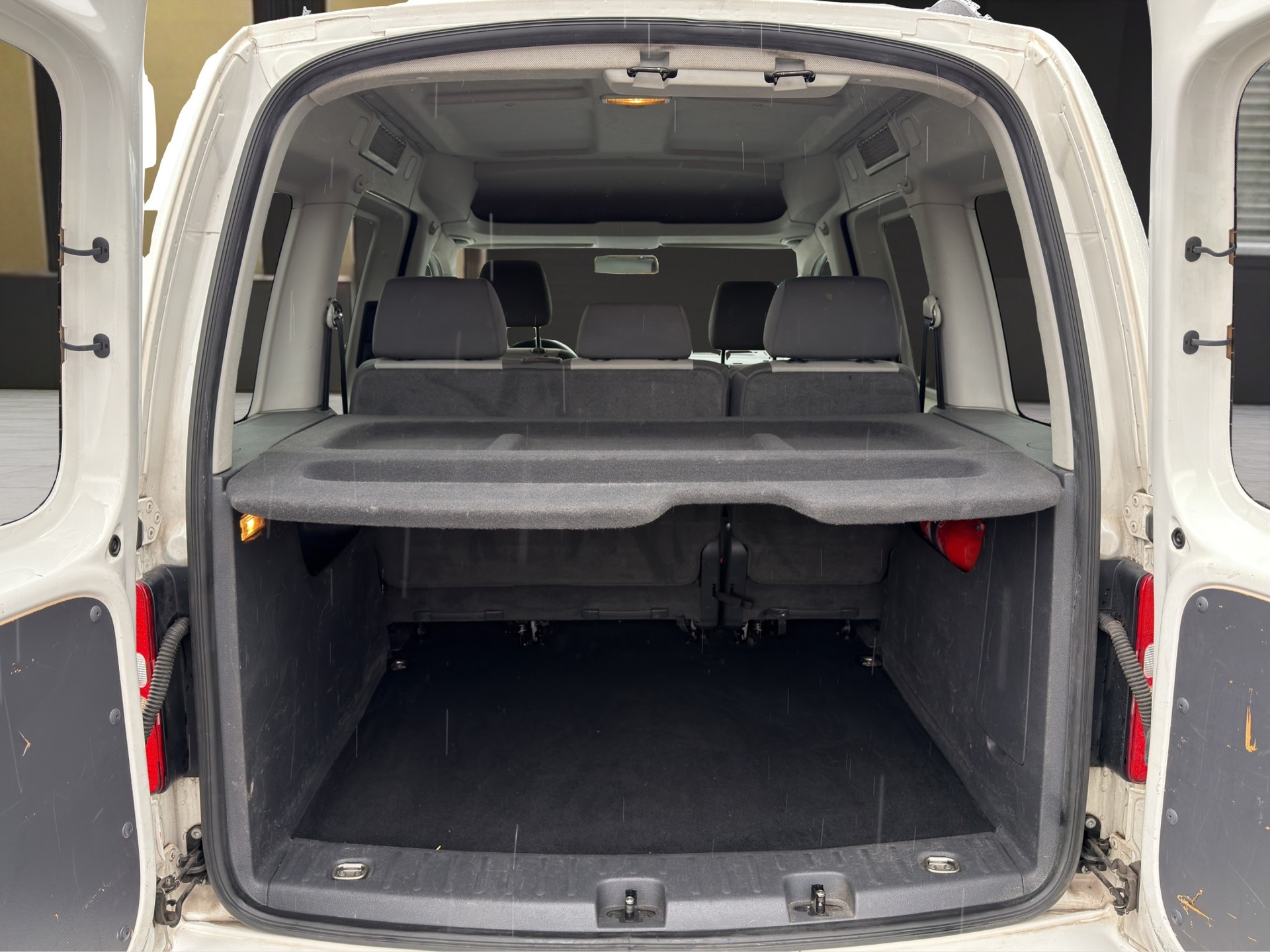 VW Caddy 1.6 TDI Blue Motion Technology Trendline DSG-image-13