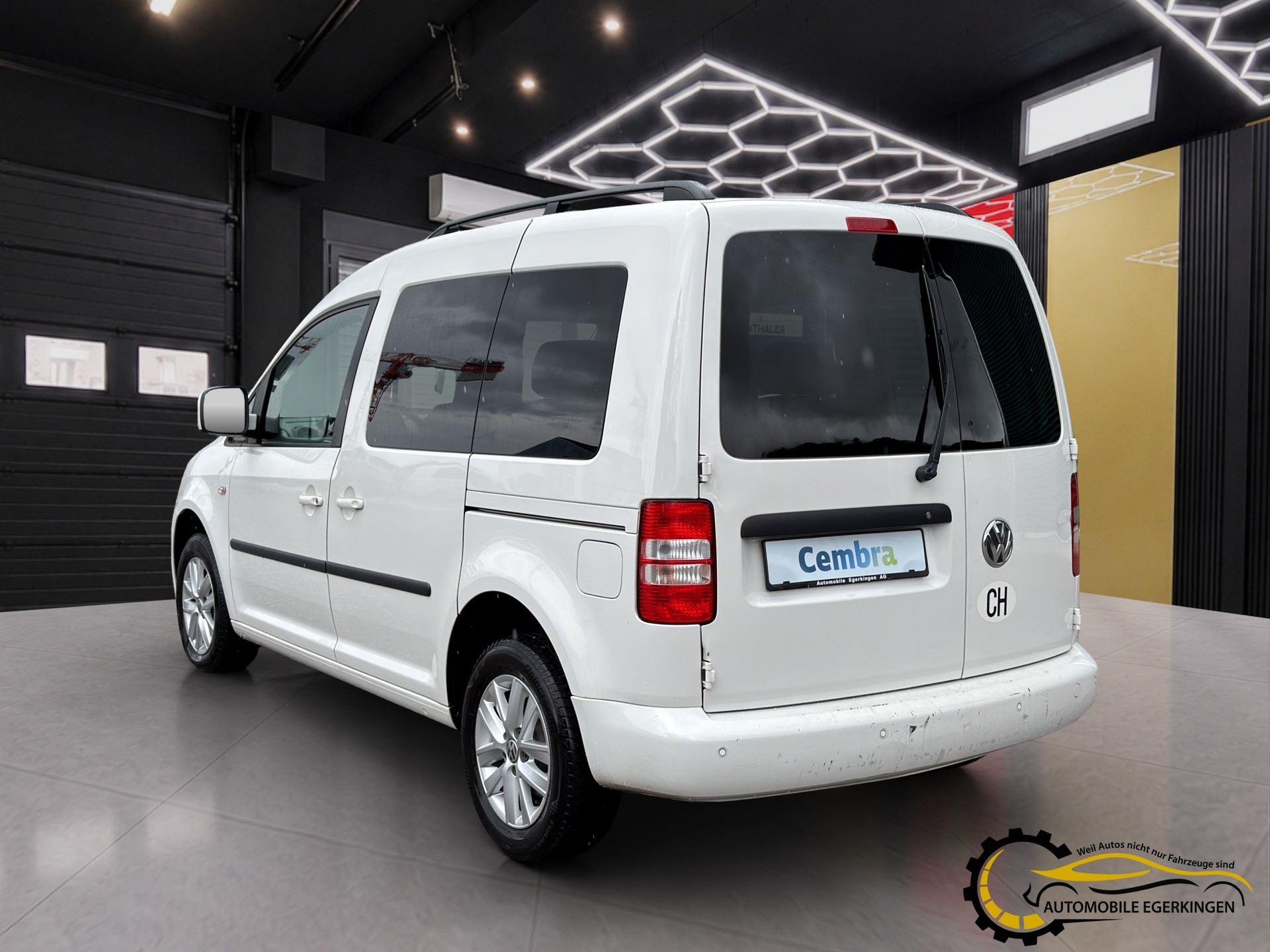 VW Caddy 1.6 TDI Blue Motion Technology Trendline DSG-image-6