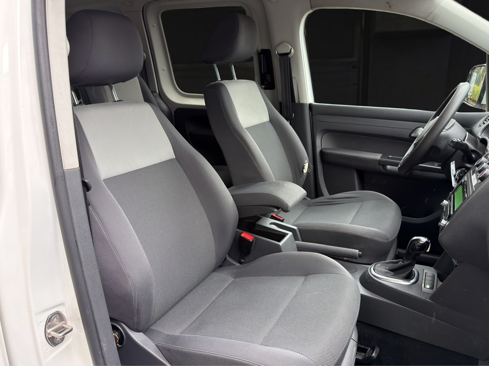 VW Caddy 1.6 TDI Blue Motion Technology Trendline DSG-image-9