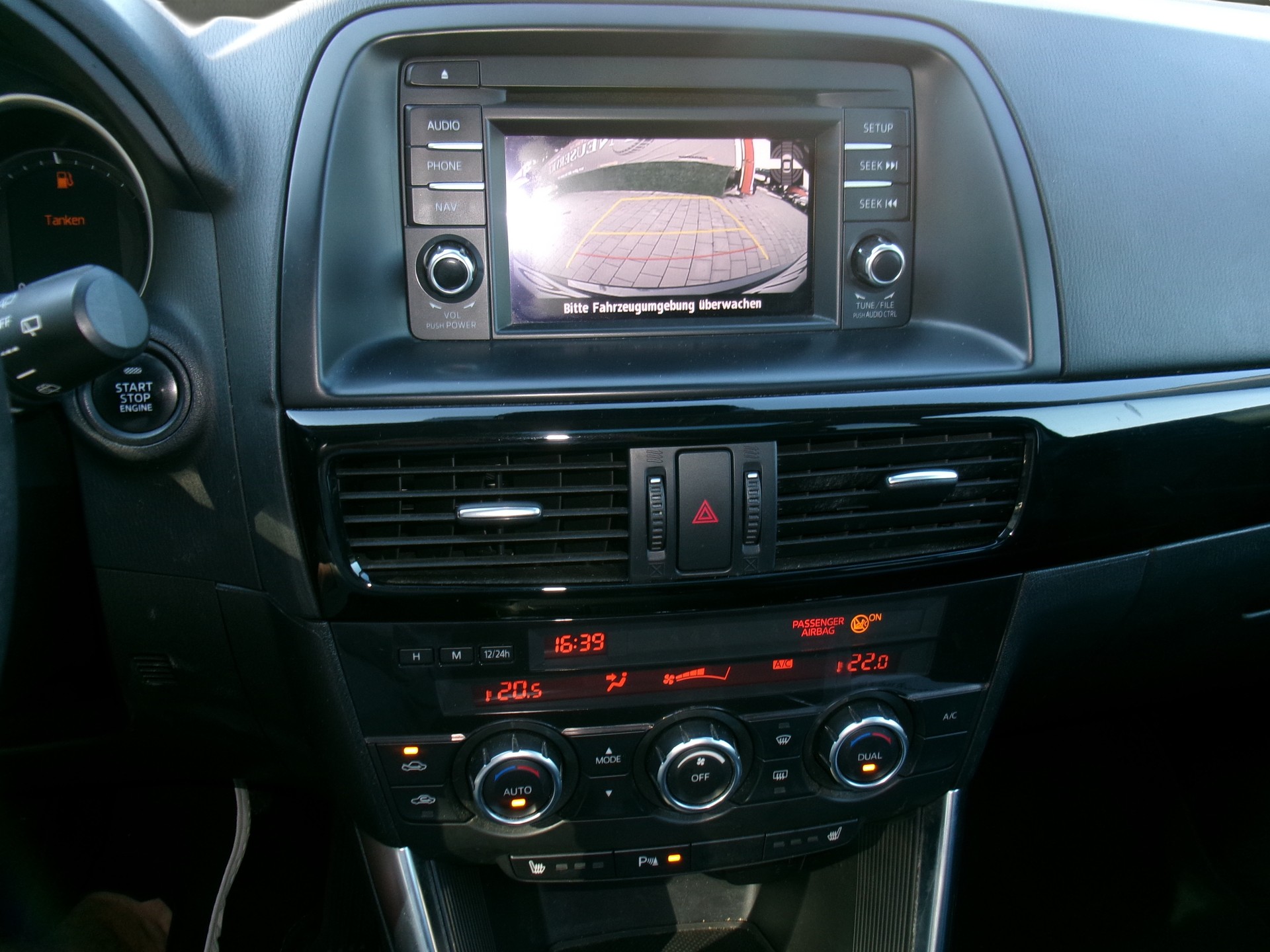 MAZDA CX-5 2.2 D HP Revolution AWD Automatic-image-4