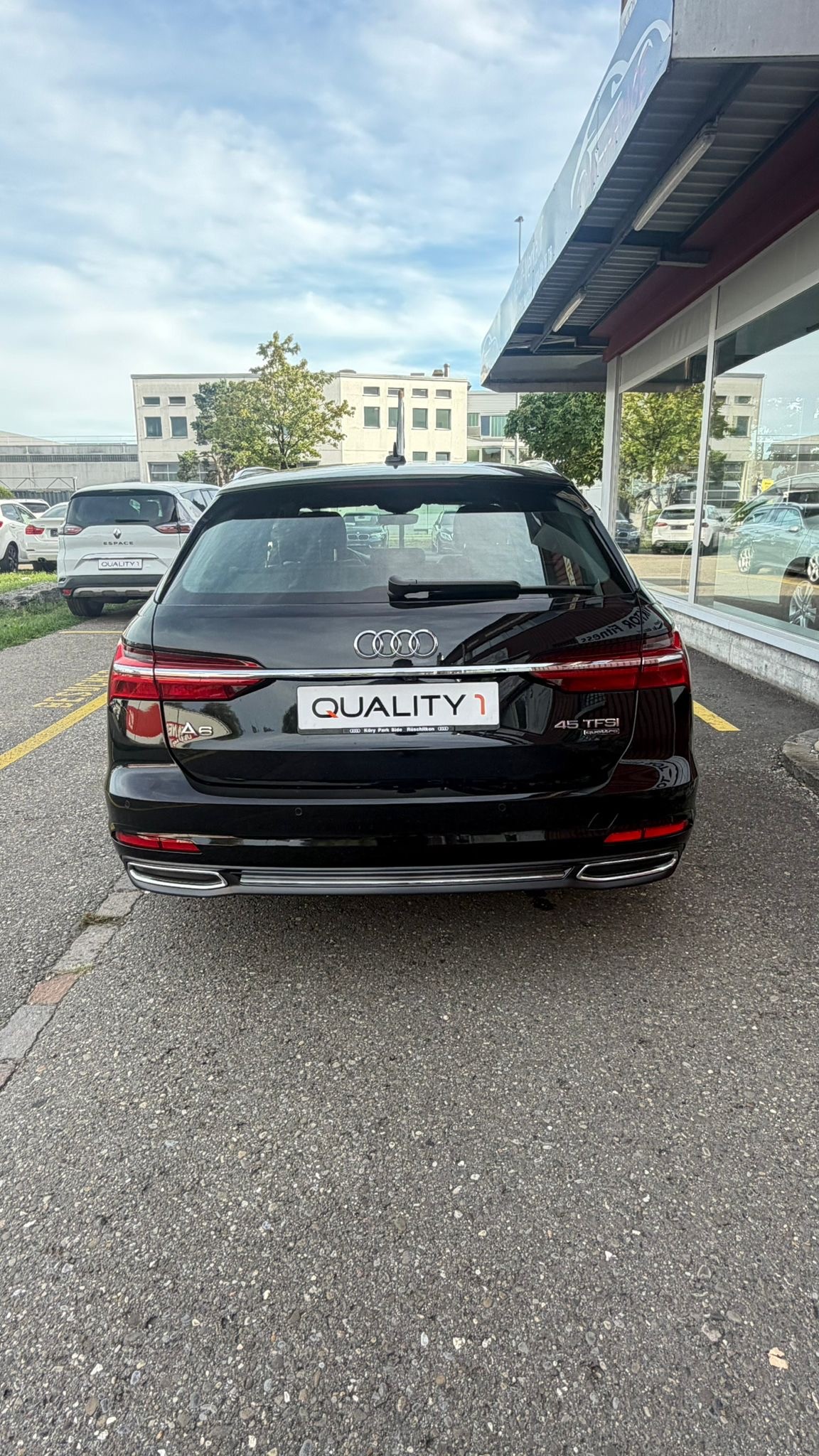 AUDI A6 Avant 45 TFSI Sport Attraction quattro S-tronic-image-2