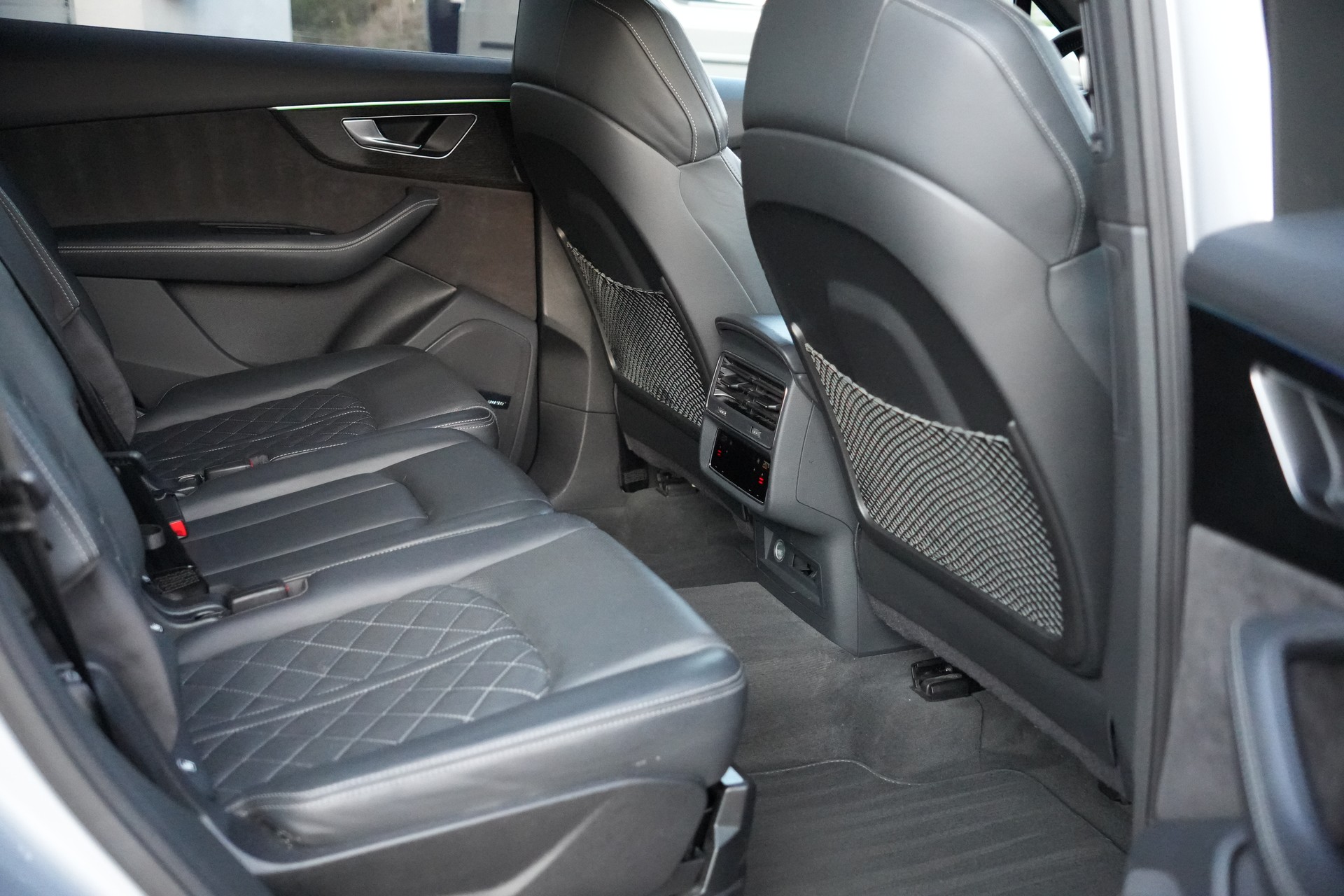 AUDI Q7 50 TDI quattro S Line tiptronic (7-Plätzer)-image-16