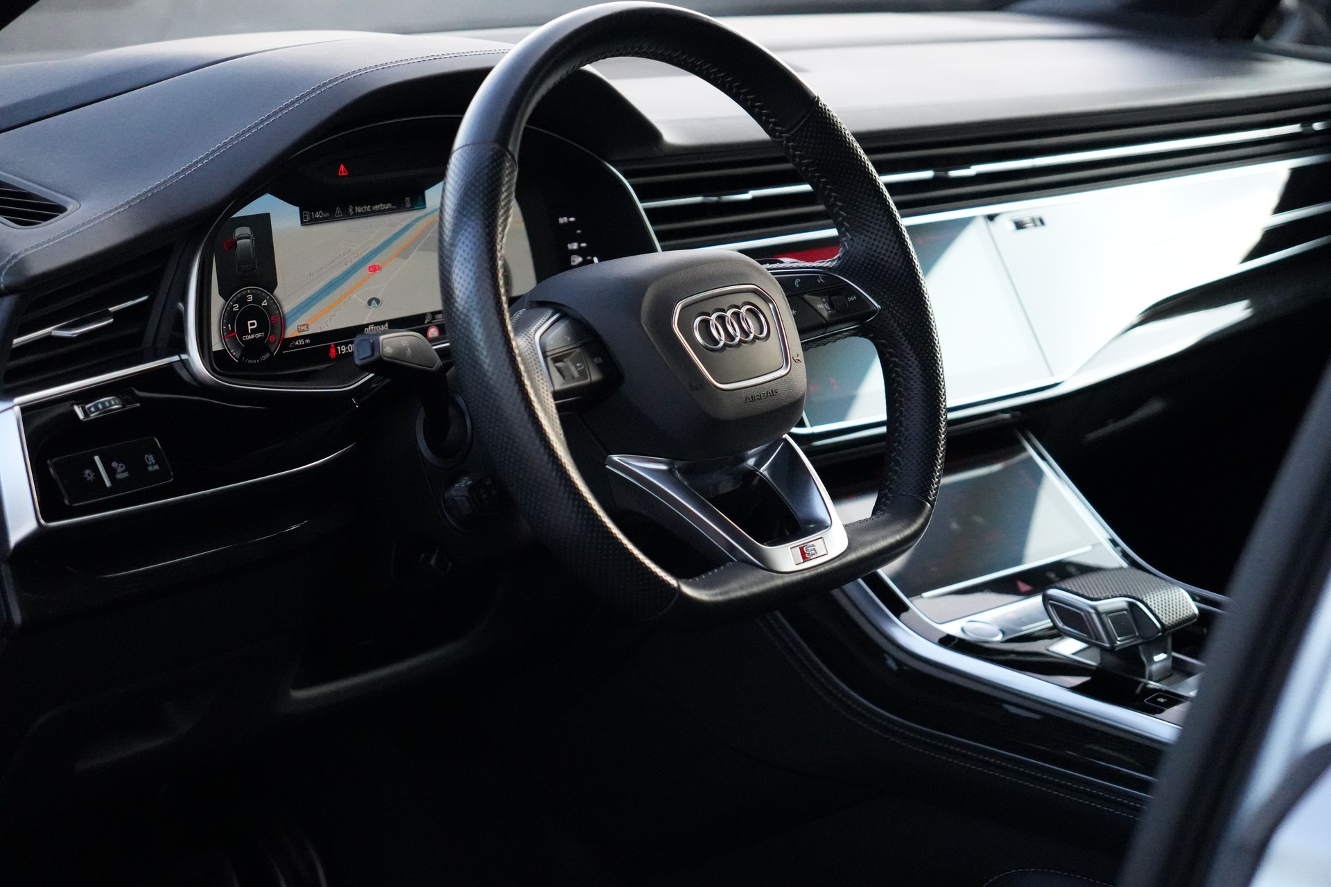 AUDI Q7 50 TDI quattro S Line tiptronic (7-Plätzer)-image-12