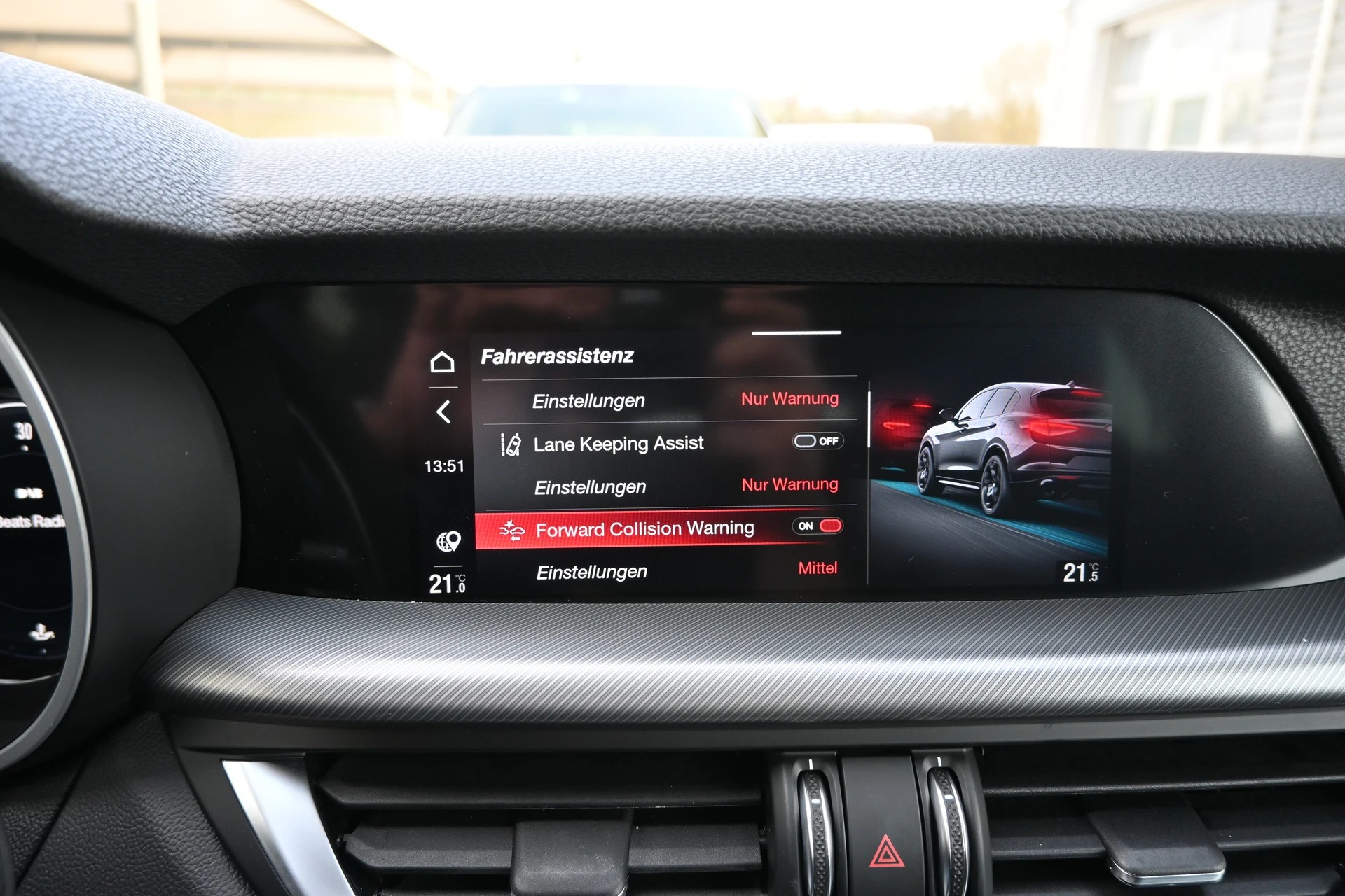 ALFA ROMEO Stelvio 2.2 JTDM Veloce Sport Black Premium Q4 AT8+ 210PS + New Modell-image-30