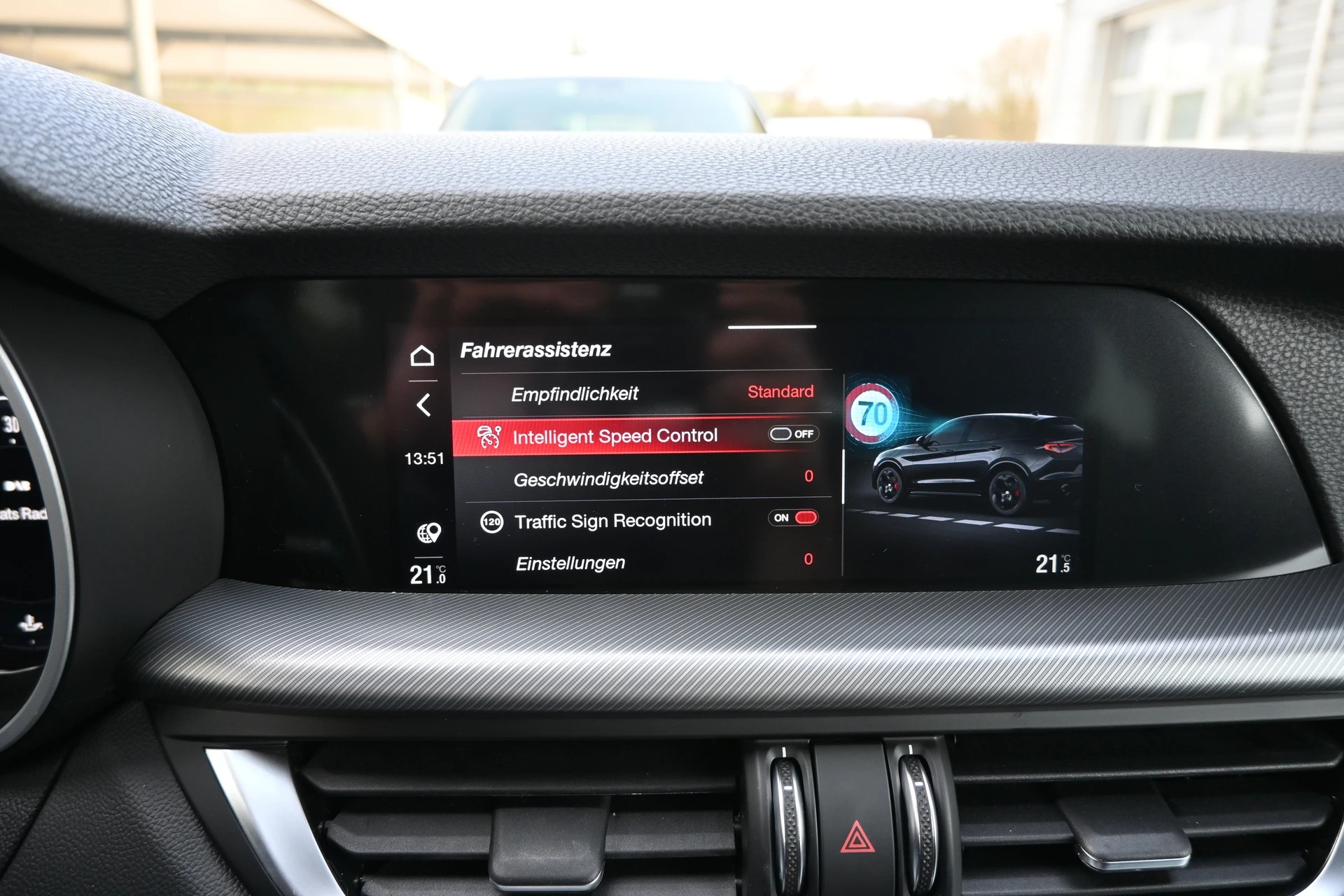 ALFA ROMEO Stelvio 2.2 JTDM Veloce Sport Black Premium Q4 AT8+ 210PS + New Modell-image-25