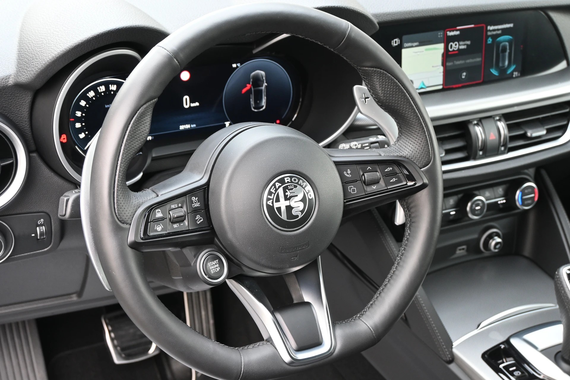 ALFA ROMEO Stelvio 2.2 JTDM Veloce Sport Black Premium Q4 AT8+ 210PS + New Modell-image-15