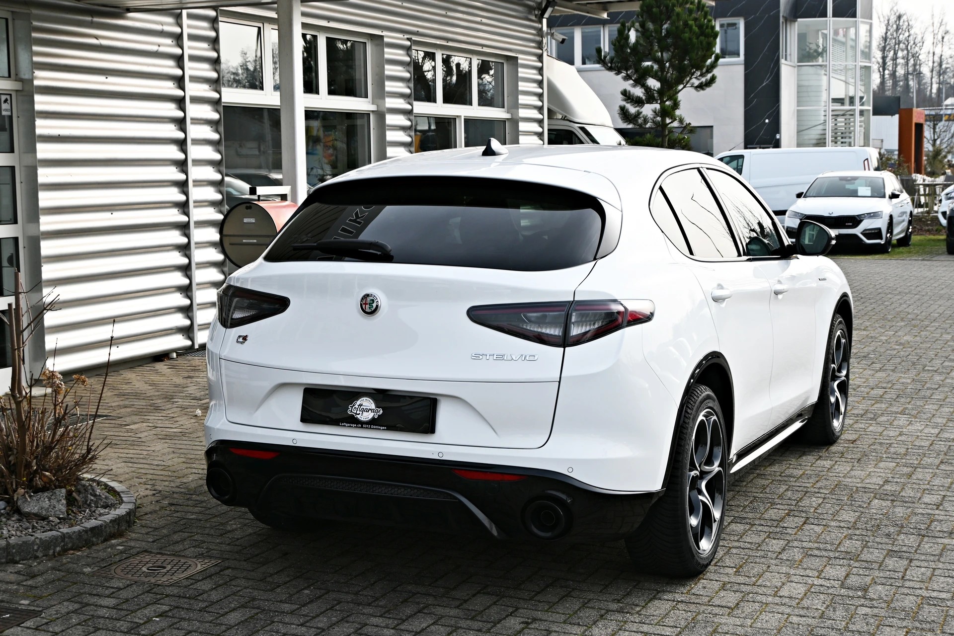 ALFA ROMEO Stelvio 2.2 JTDM Veloce Sport Black Premium Q4 AT8+ 210PS + New Modell-image-7