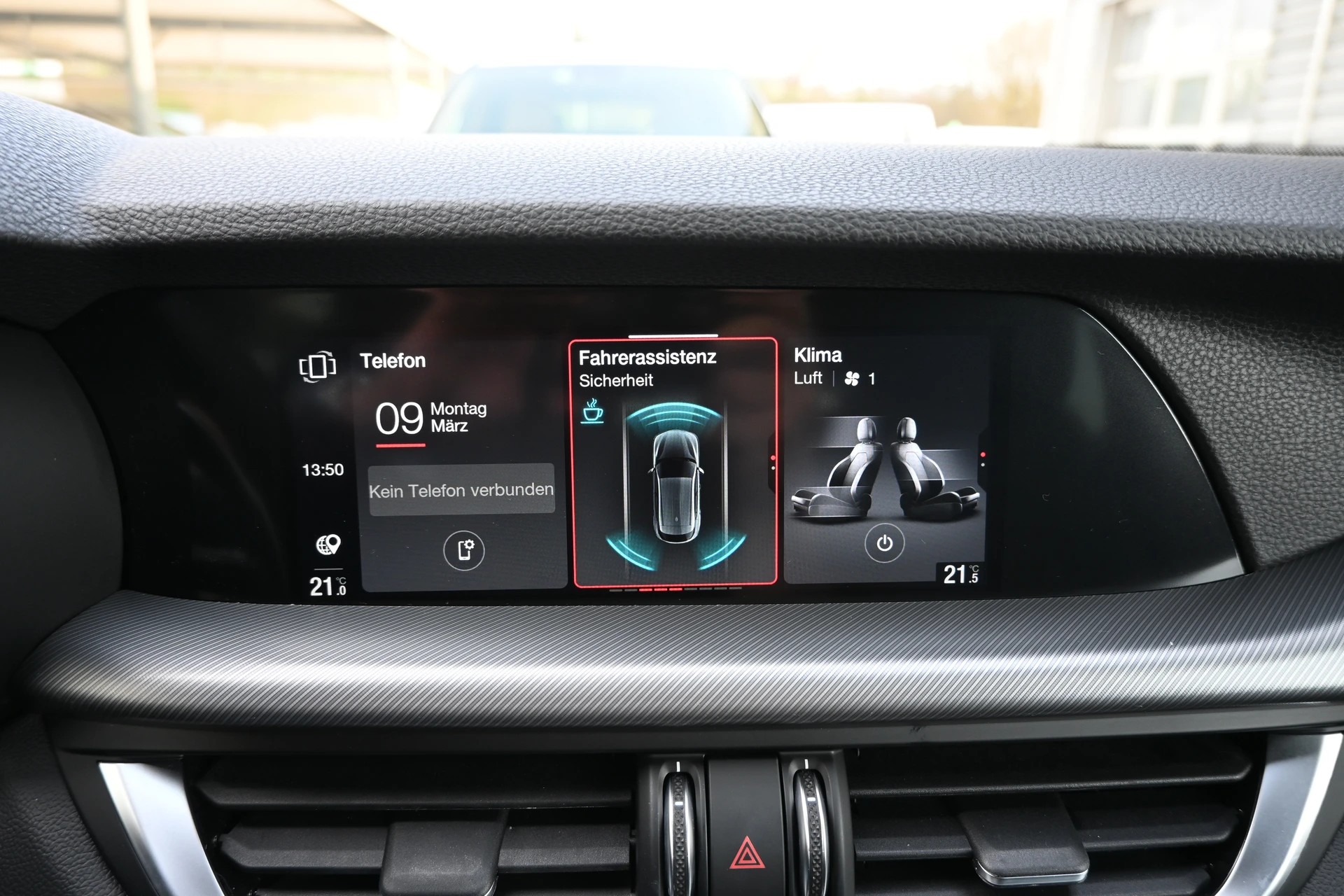 ALFA ROMEO Stelvio 2.2 JTDM Veloce Sport Black Premium Q4 AT8+ 210PS + New Modell-image-28