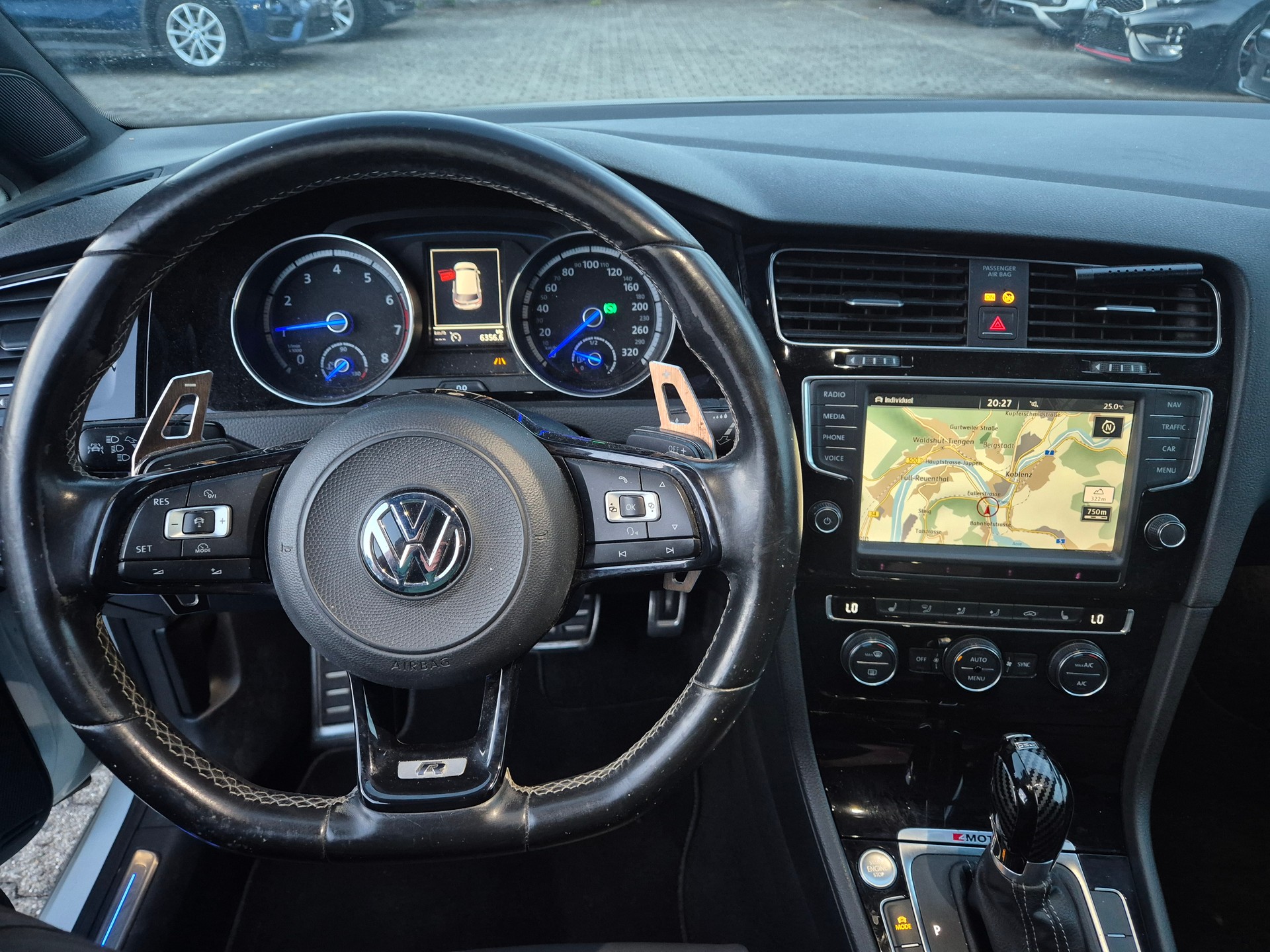 VW Golf 2.0 TSI R 4Motion DSG-image-9