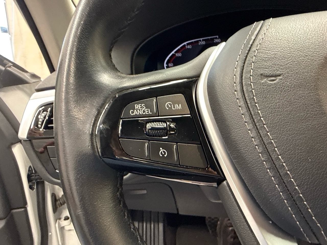 BMW 520d Touring Luxury Line Steptronic-image-9