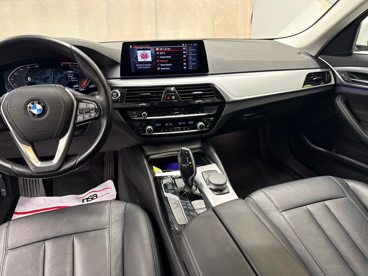 BMW 520d Touring Luxury Line Steptronic-image-5