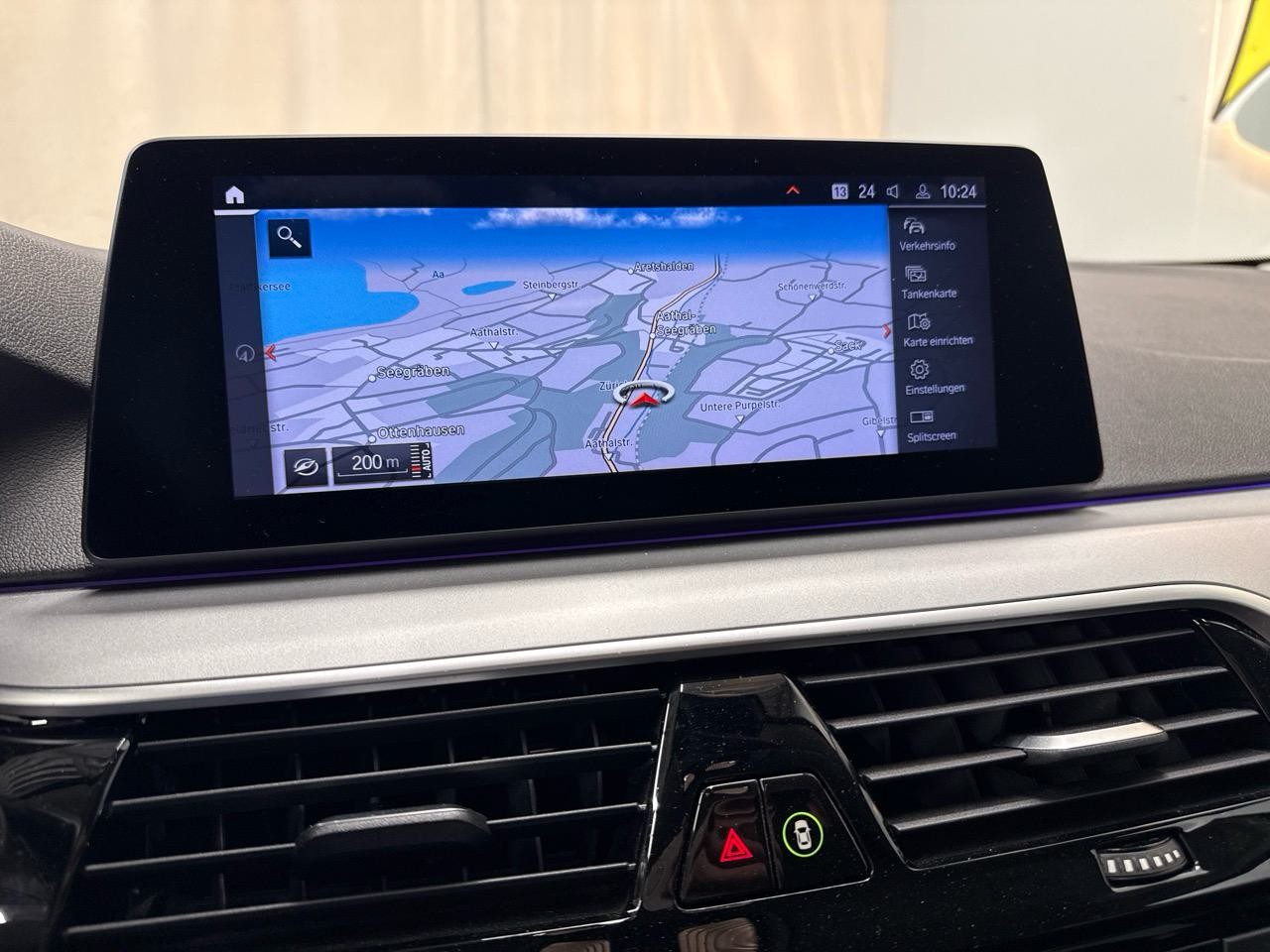 BMW 520d Touring Luxury Line Steptronic-image-6