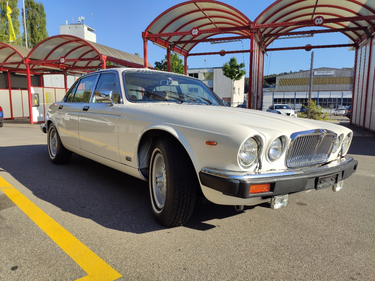 JAGUAR 4.2 Sovereign-image-1