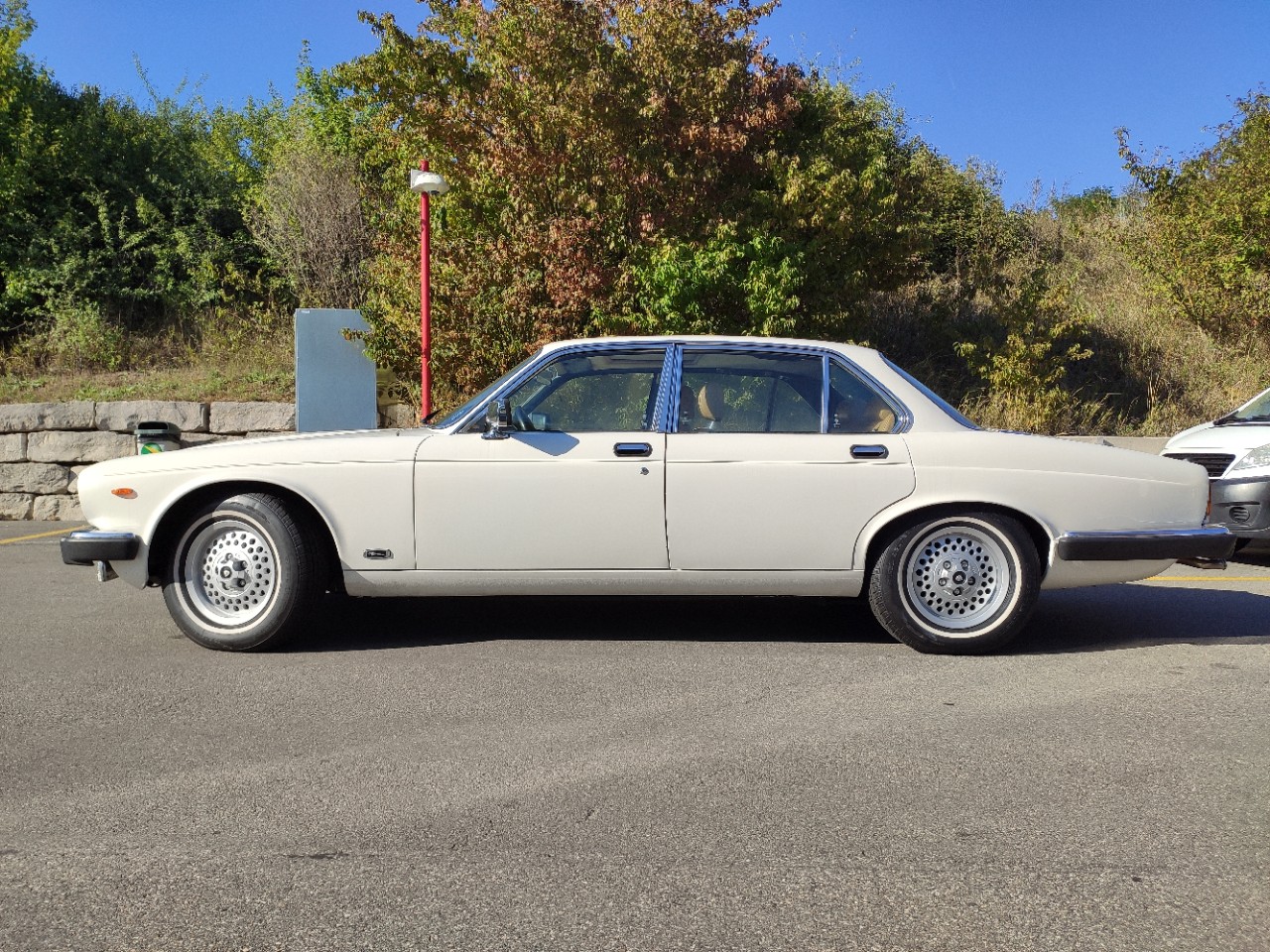 JAGUAR 4.2 Sovereign-image-3