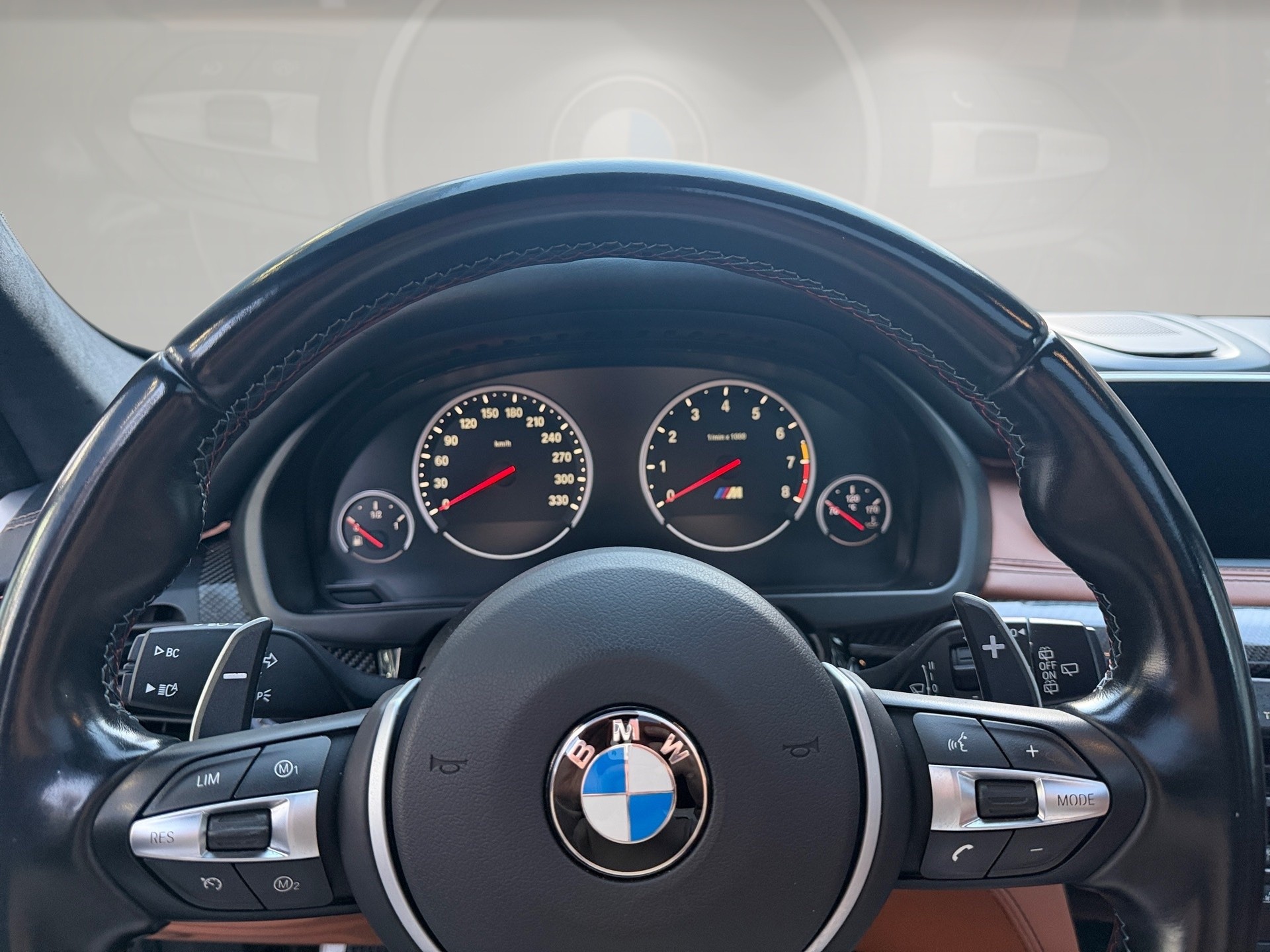 BMW X5M Steptronic-image-11