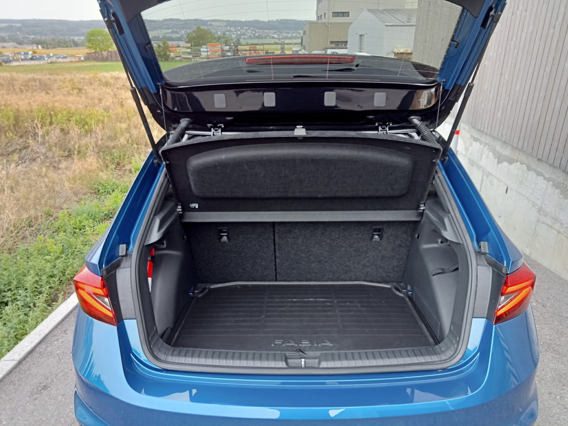 SKODA Fabia 1.5 TSI Monte Carlo DSG-image-12