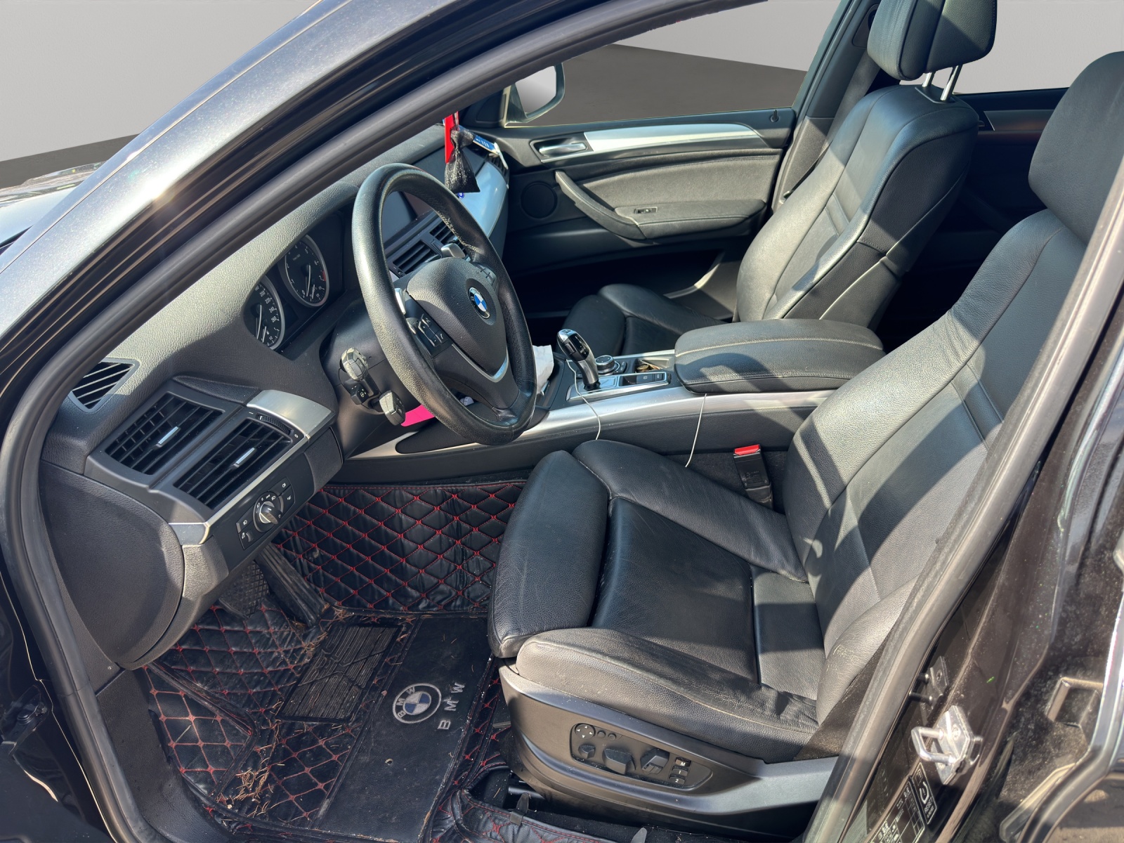 BMW X6 xDrive 50i Steptronic-image-8
